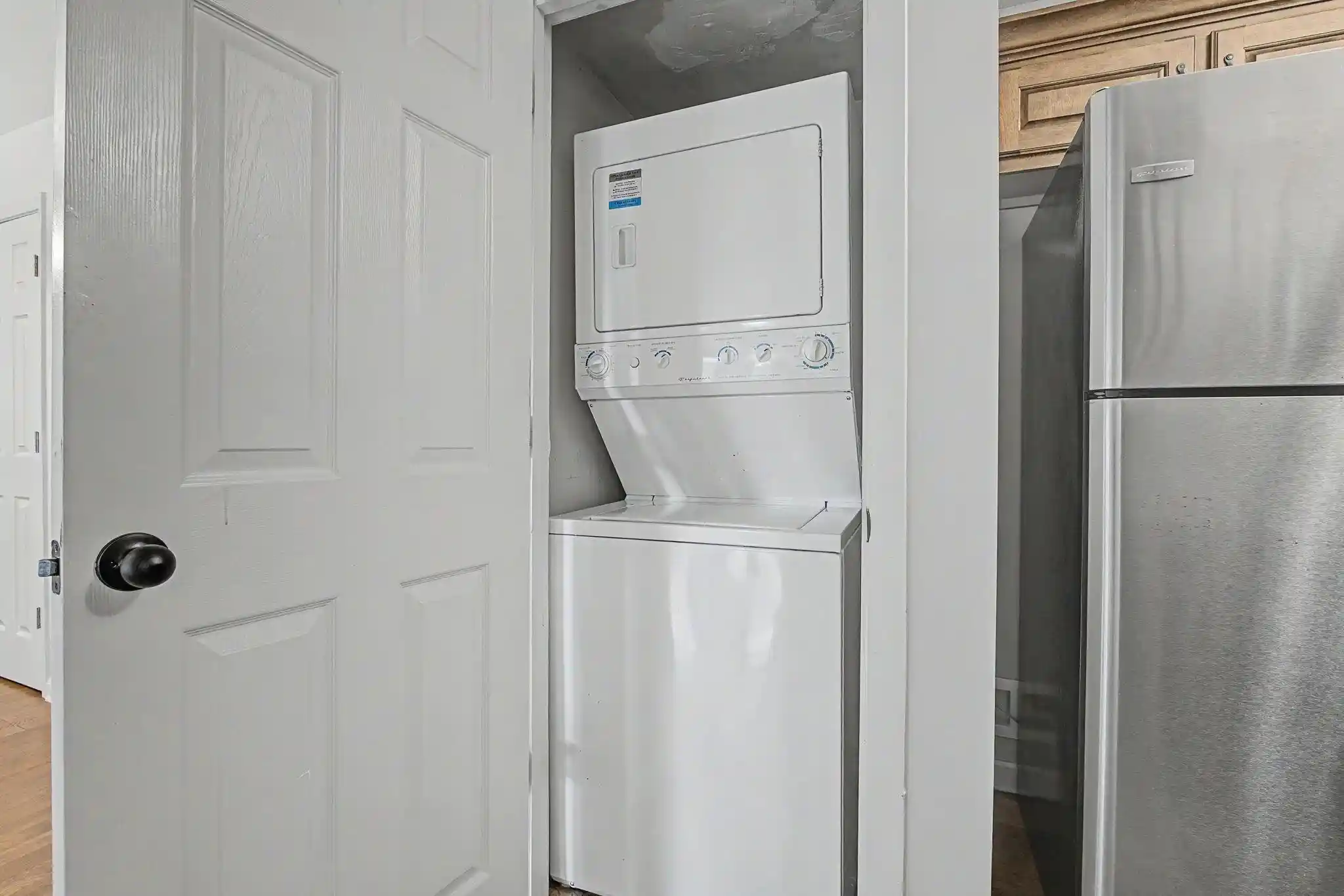 Photo 3 of Condo for sale at 210 S Mclean Blvd #8, Memphis, TN 38104 | MLS# 10226059 | Listing updated on 2026-09-03