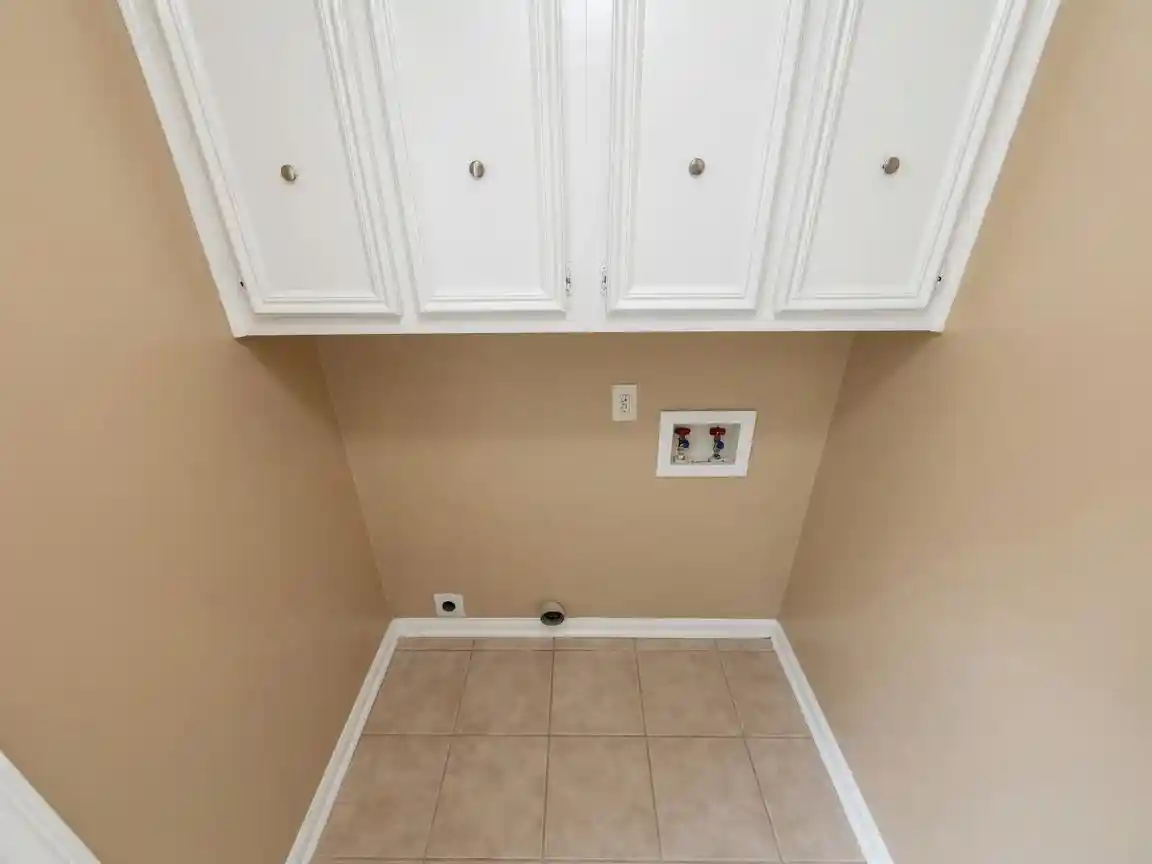Photo 3 of Single family home for sale at 8141 Misty Meadows Ln, Memphis, TN 38125 | MLS# 10226075 | Listing updated on 2026-09-11