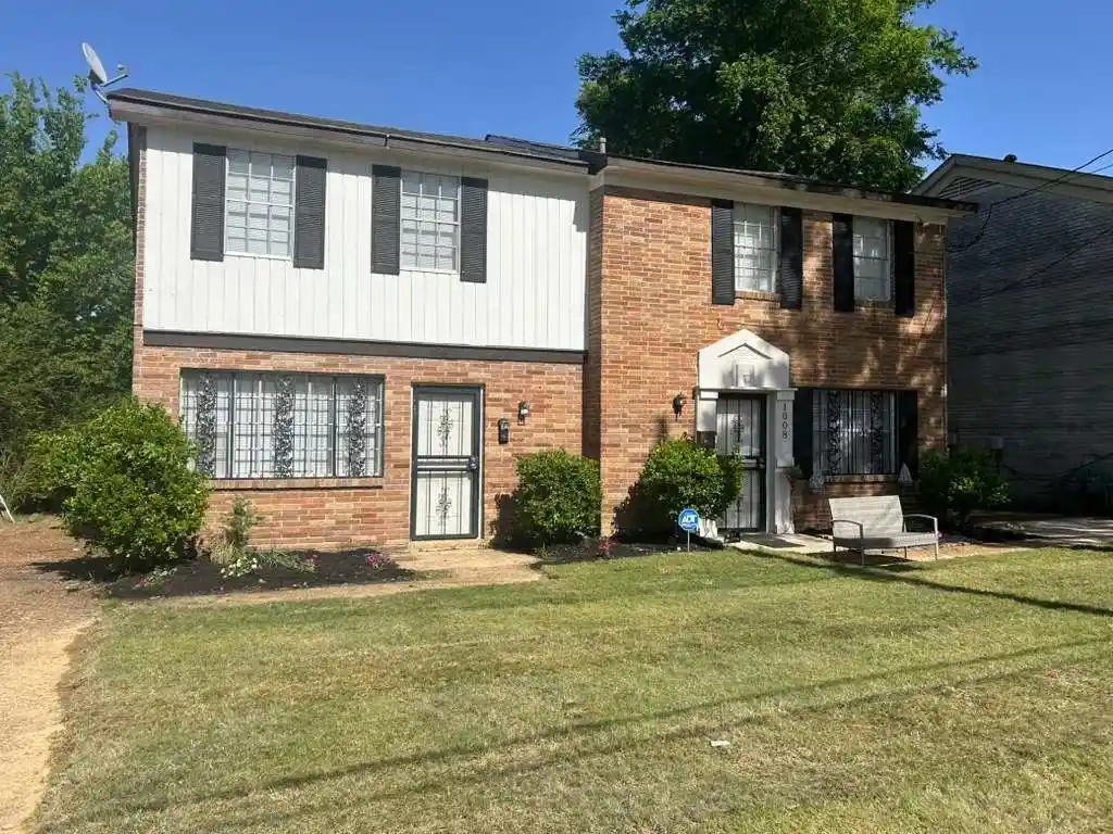 Photo 1 of Sale Pending at 1008 University St, Memphis, TN 38107 | MLS# 10226079 | Listing updated on 2026-07-24