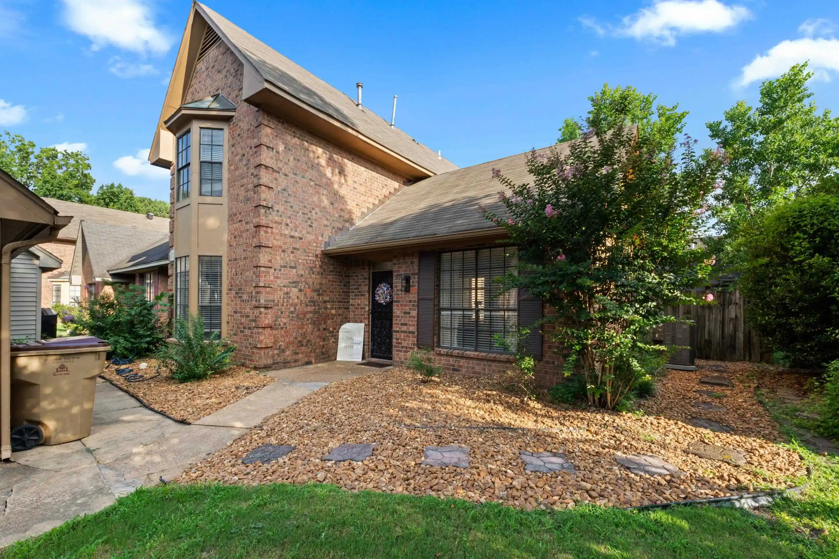 Photo 1 of Sale Pending at 6724 Millers Pond Cir, Memphis, TN 38119 | MLS# 10226088 | Listing updated on 2026-07-28