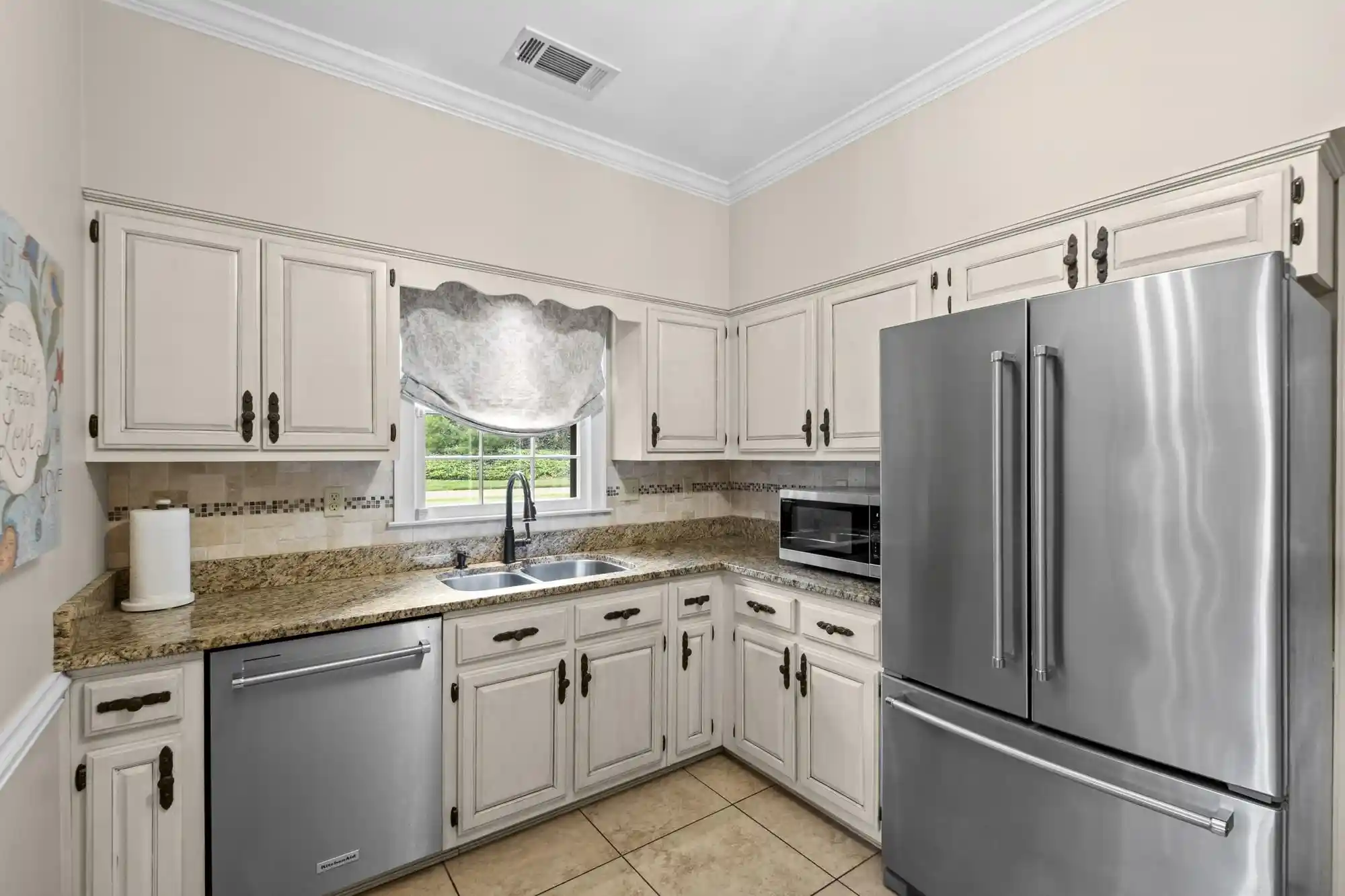 3rd image of 1928 Riverdale Dr, Germantown, TN 38138 | MLS# 10226099