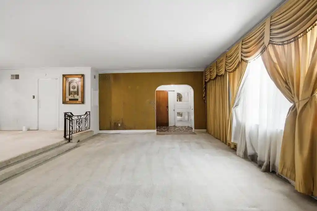 Photo 3 of Single family home for sale at 981 N Mclean Blvd, Memphis, TN 38107 | MLS# 10226116 | Listing updated on 2026-09-10