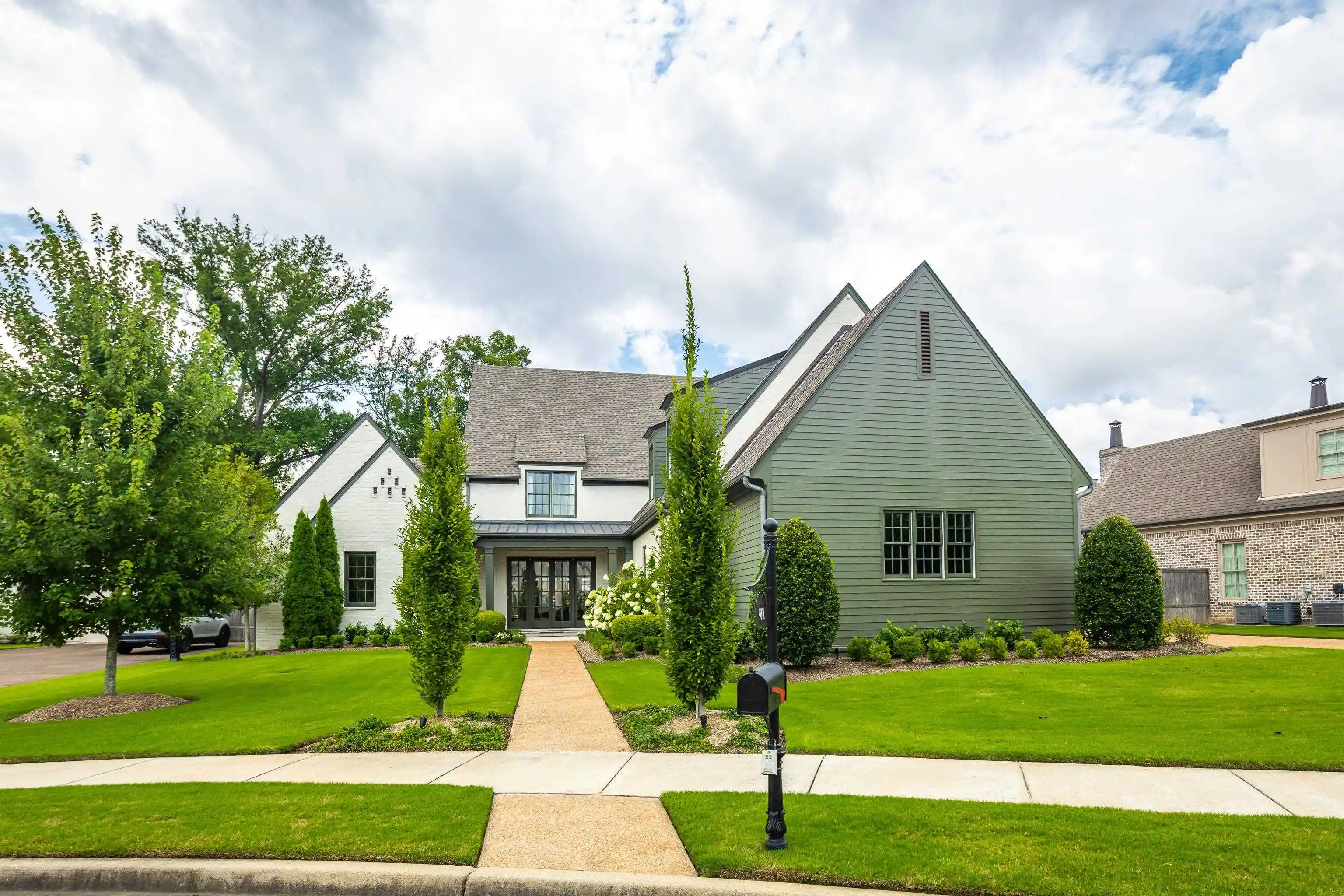 Photo 1 of Mansion for sale at 9071 N Winston Woods Cir, Germantown, TN 38139 | MLS# 10226158 | Listing updated on 2026-07-21