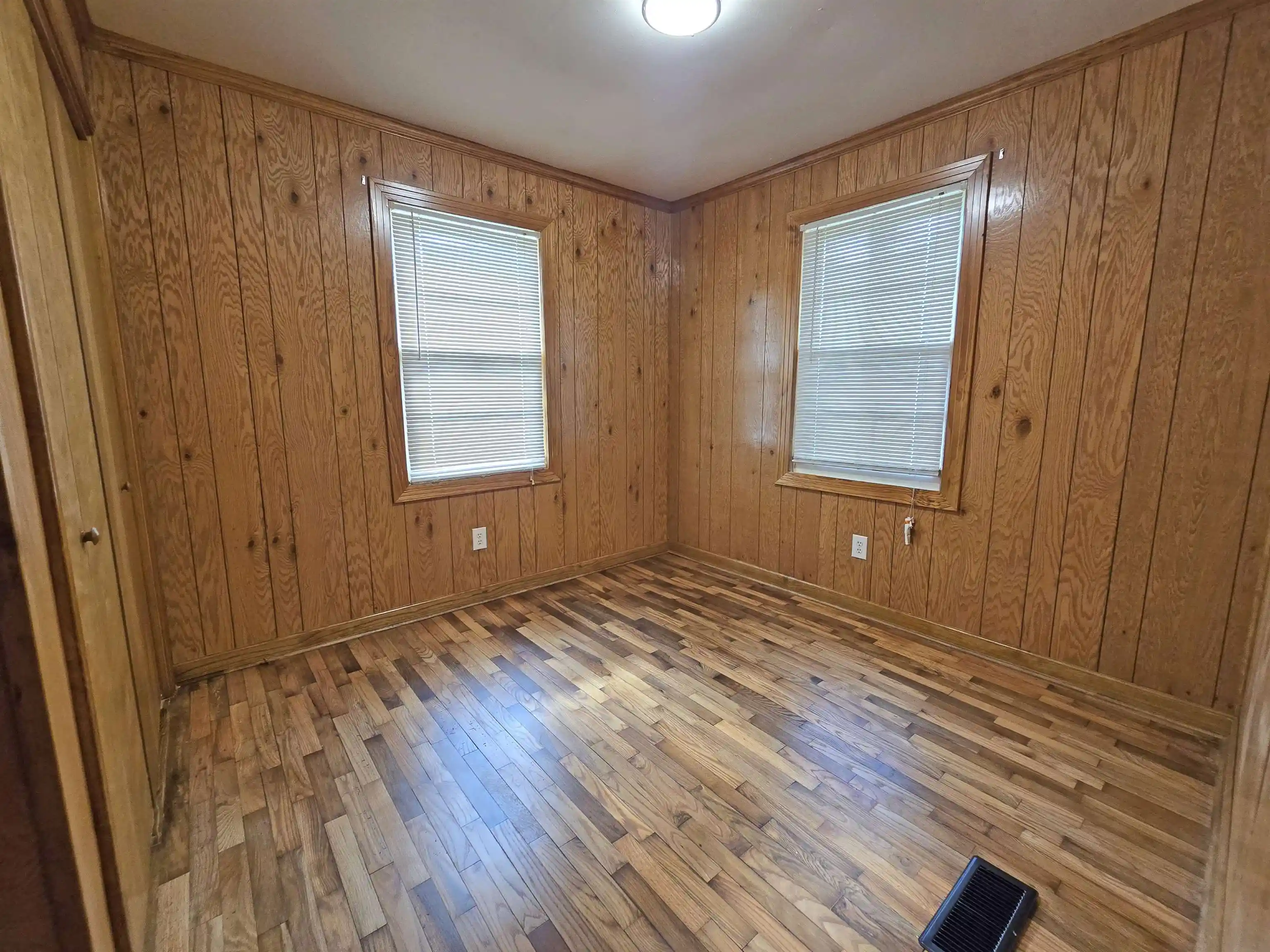 Photo 4 of Sale Pending at 745 Stag Ln, Savannah, TN 38372 | MLS# 10226169 | Listing updated on 2026-09-04