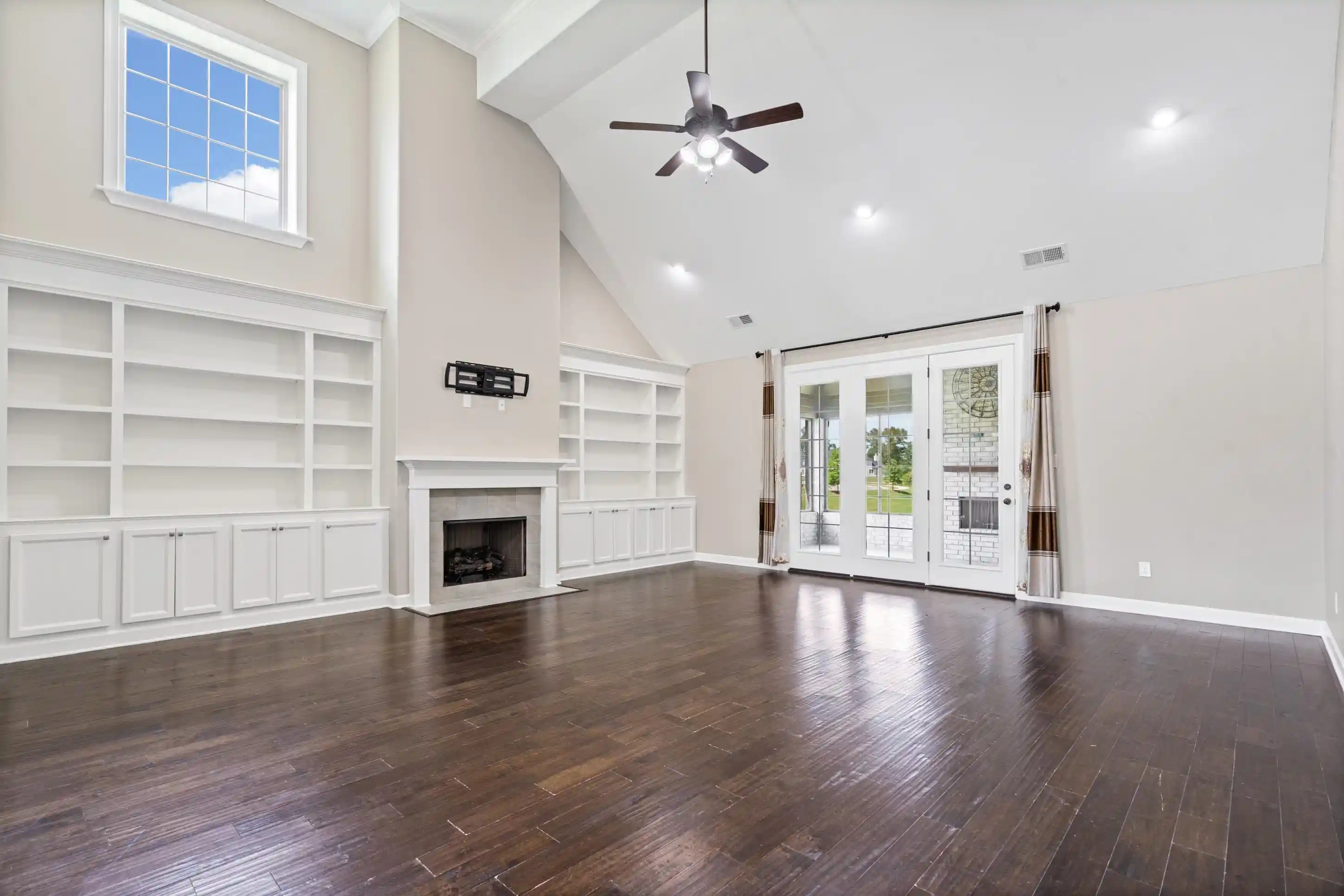 Photo 2 of Single family home for sale at 1256 Grant Park Cv, Collierville, TN 38017 | MLS# 10226194 | Listing updated on 2026-09-17