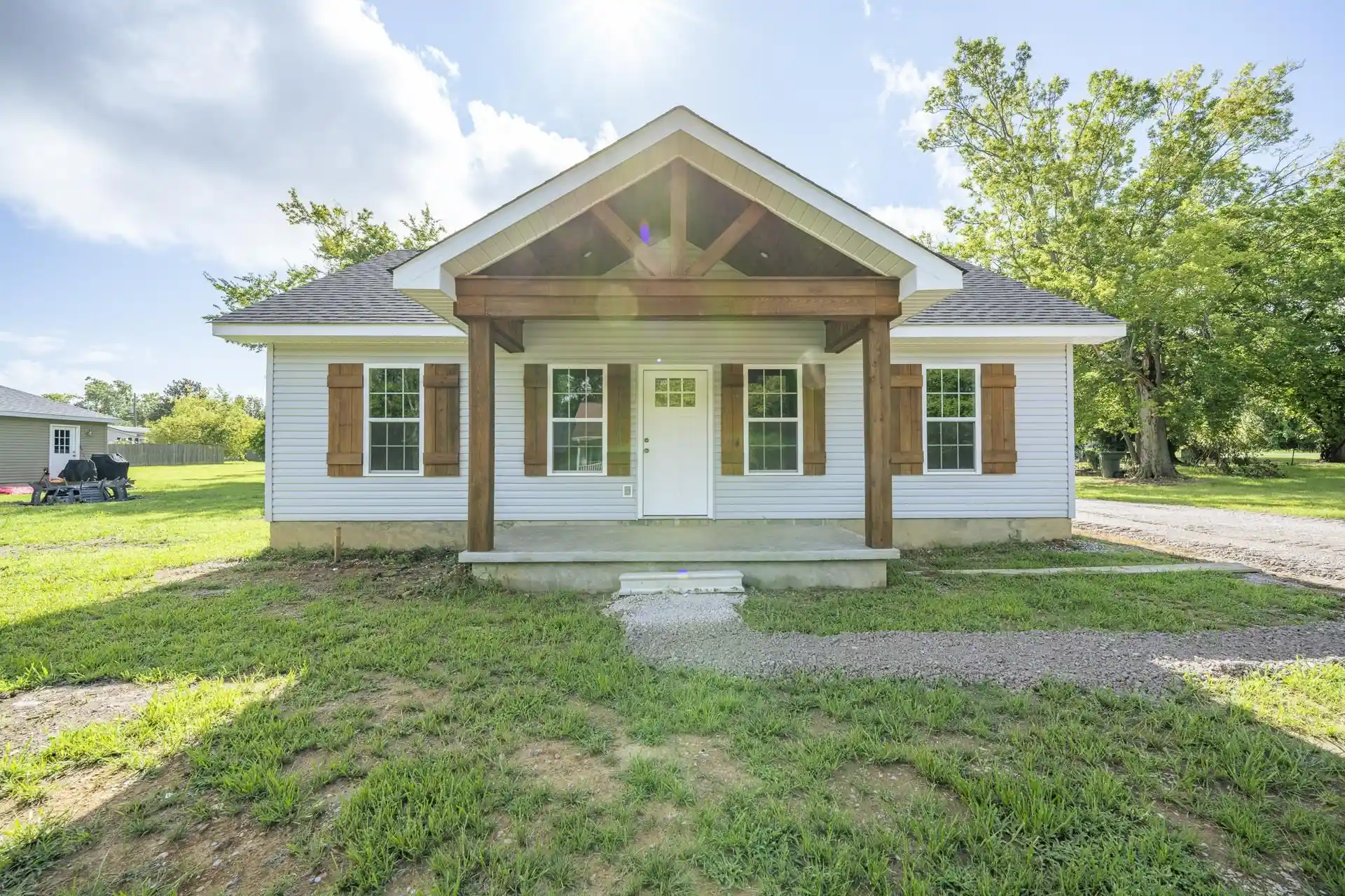 Photo 1 of Single family home for sale at 270 Harlem St, Savannah, TN 38372 | MLS# 10226205 | Listing updated on 2026-07-16