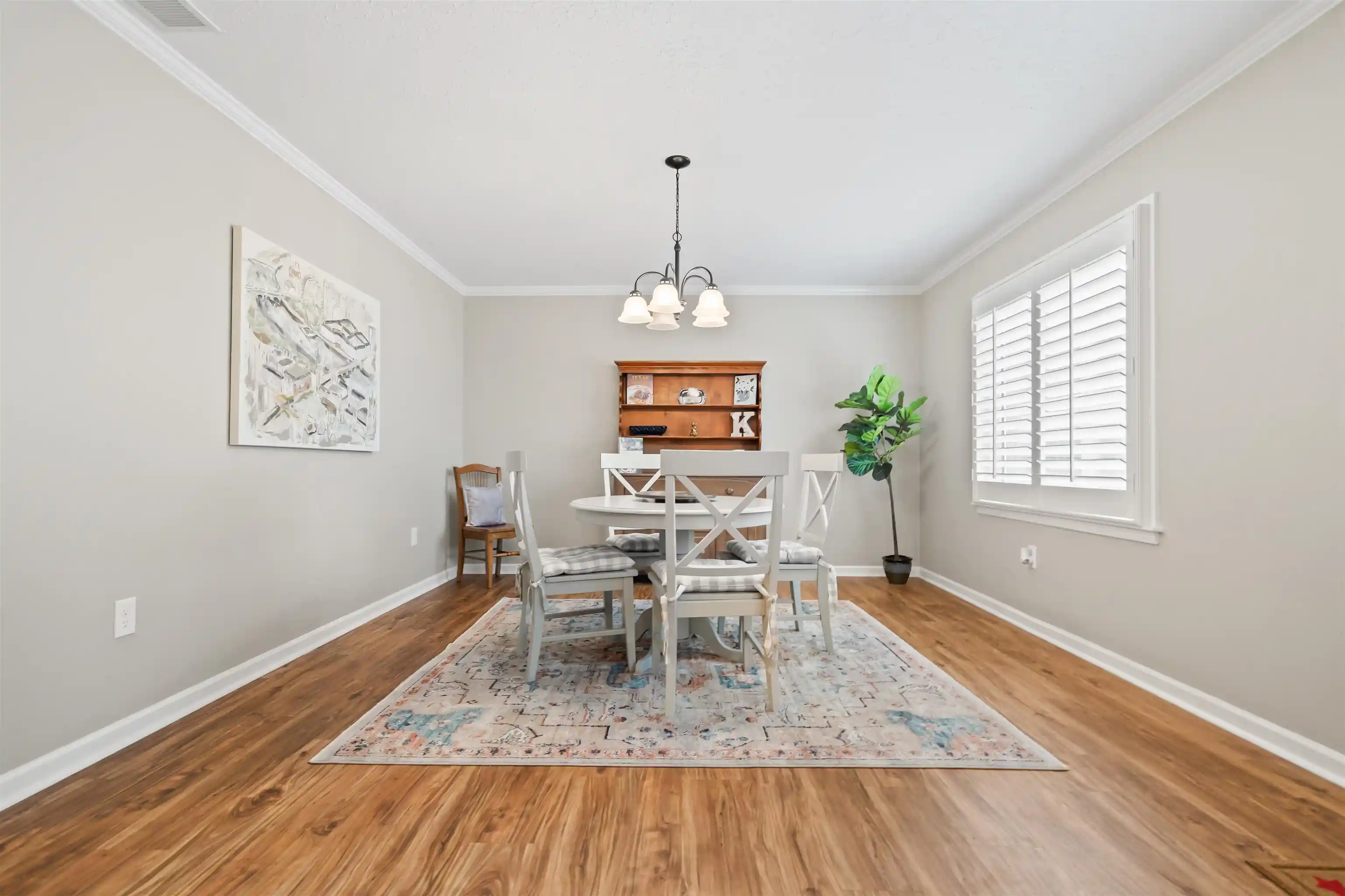 3rd image of 6943 Fords Station Rd, Germantown, TN 38138