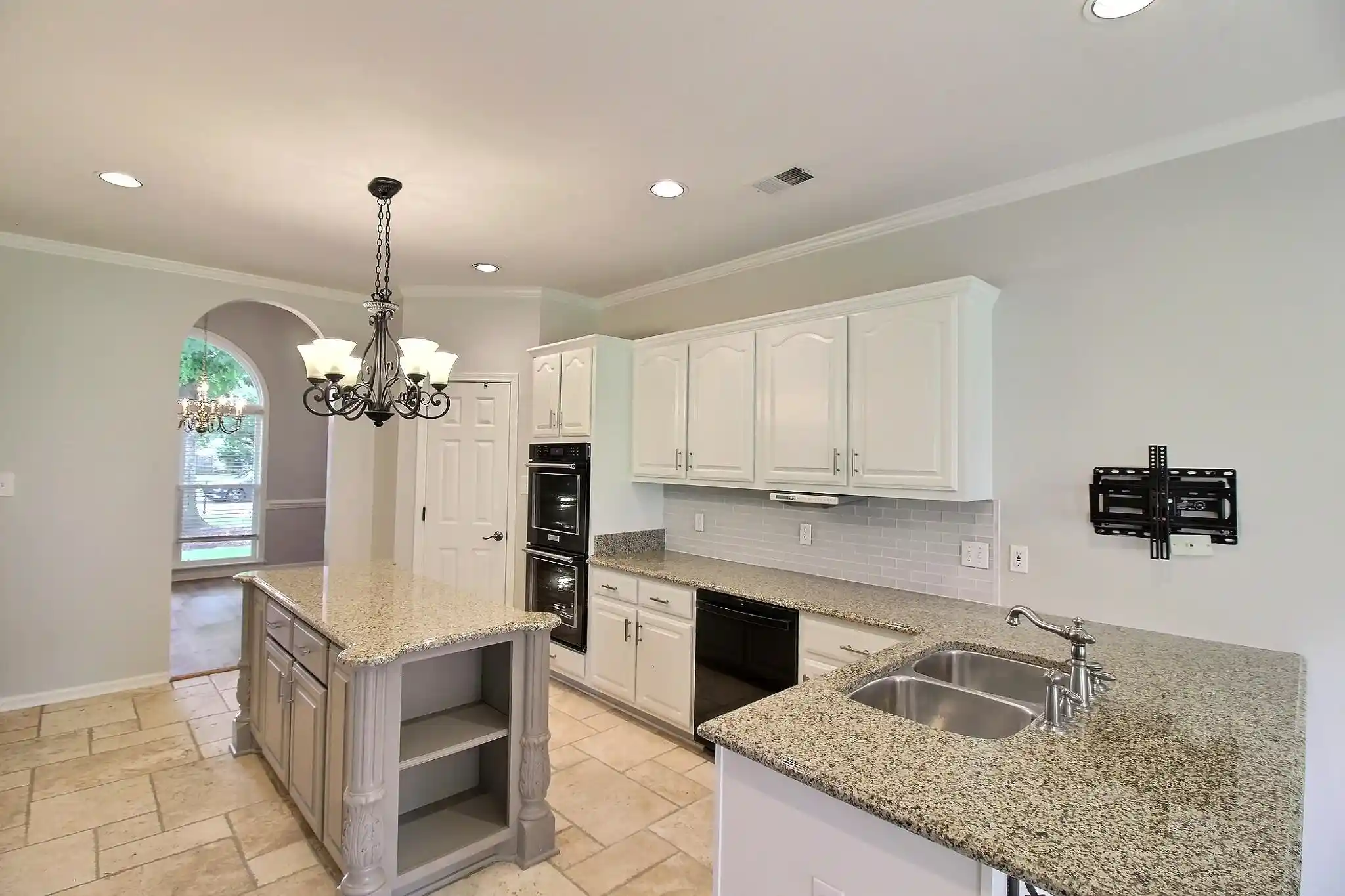 Photo 2 of Single family home for sale at 1595 Coleherne Cv, Collierville, TN 38017 | MLS# 10226223 | Listing updated on 2026-09-16