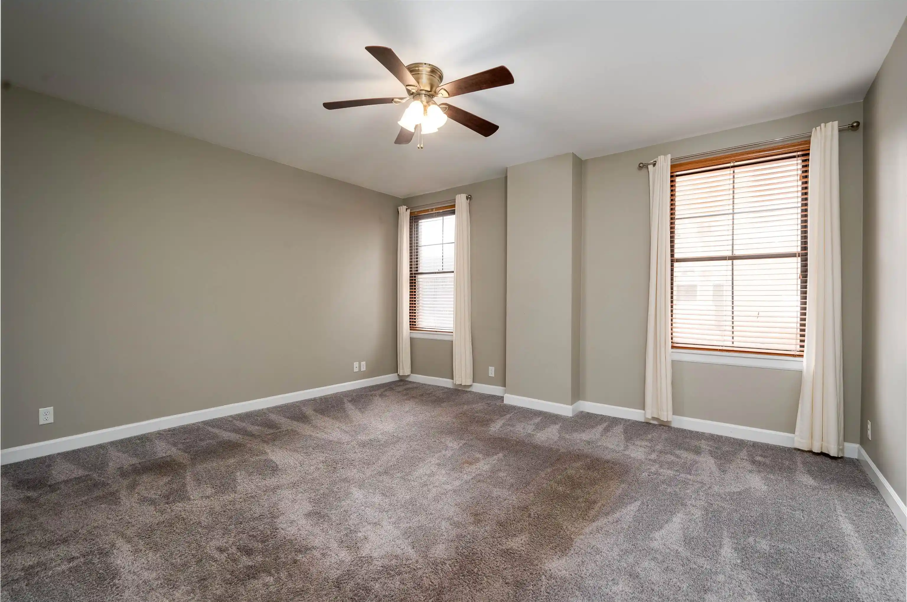 Photo 1 of Condo for sale at 109 N Main St #413, Memphis, TN 38103 | MLS# 10226243 | Listing updated on 2026-09-29