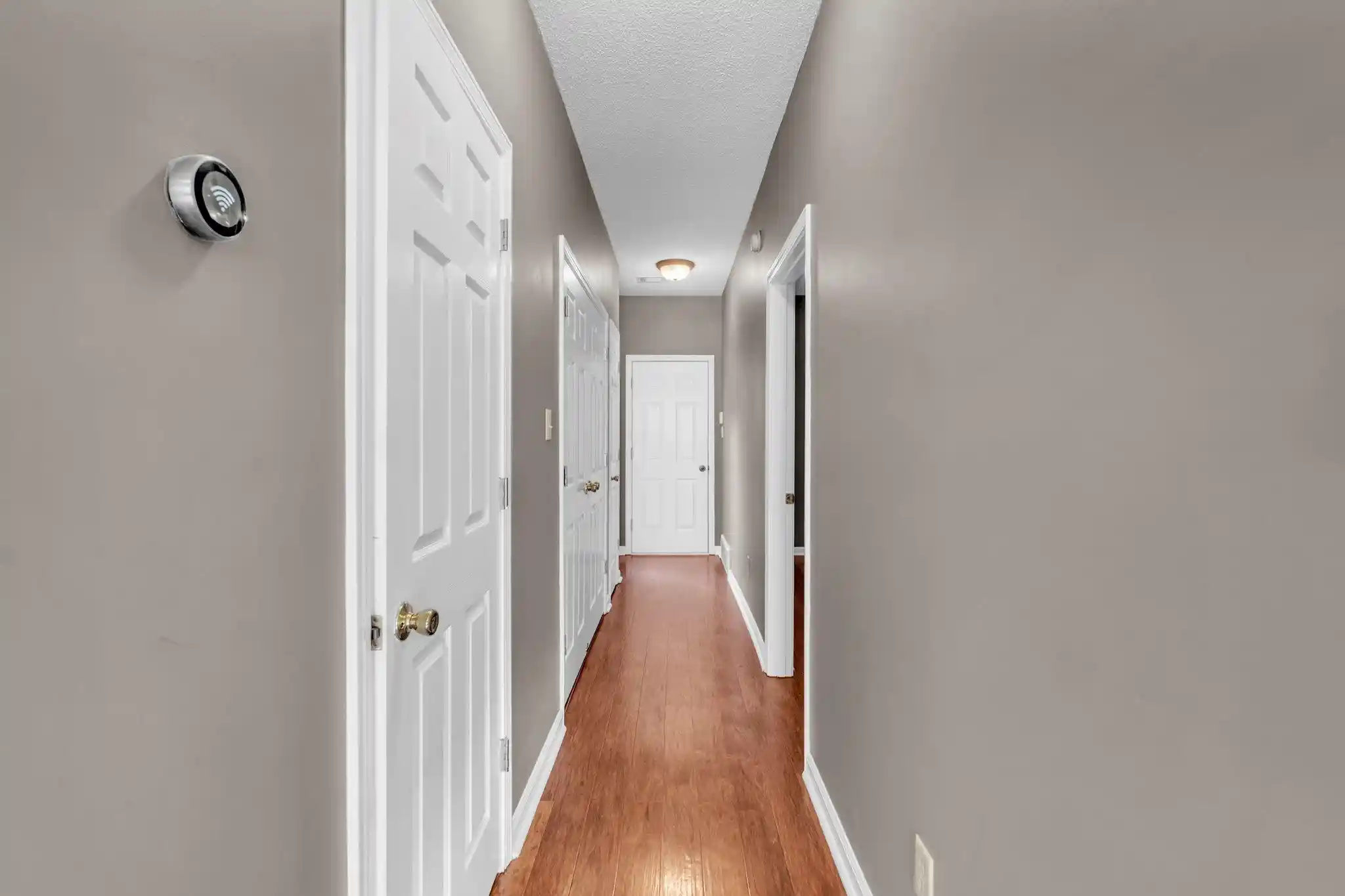 Photo 3 of Single family home for sale at 1209 Oak Crk Dr, Collierville, TN 38017 | MLS# 10226261 | Listing updated on 2026-10-06
