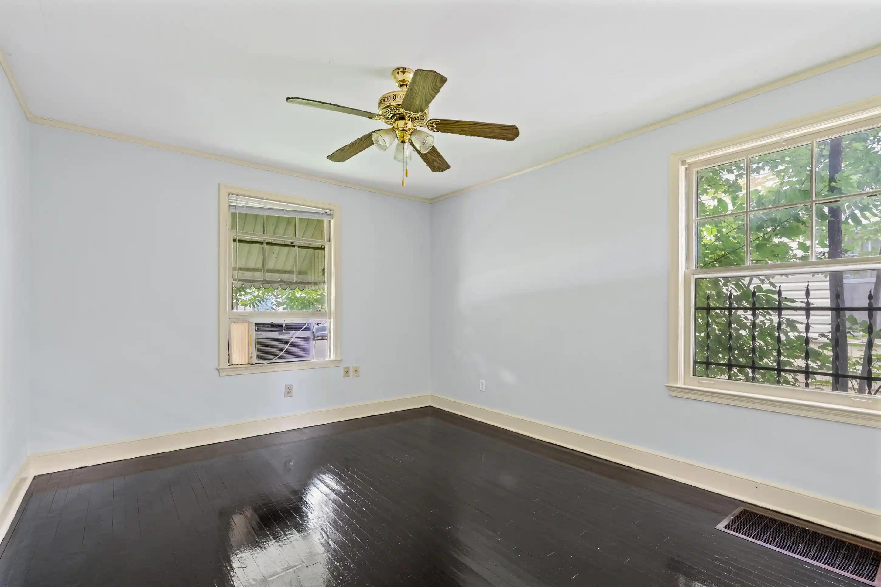 Photo 3 of Single family home for sale at 777 S Prescott St, Memphis, TN 38111 | MLS# 10226262 | Listing updated on 2026-08-29