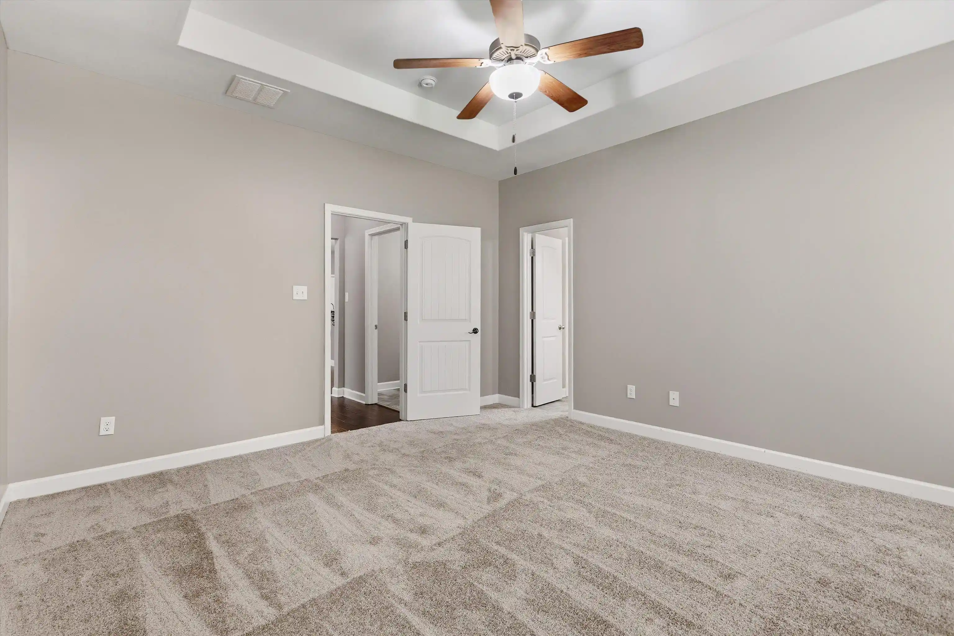 Photo 2 of Single family home for sale at 7668 Glen Laurel Way, Memphis, TN 38125 | MLS# 10226280 | Listing updated on 2026-08-26