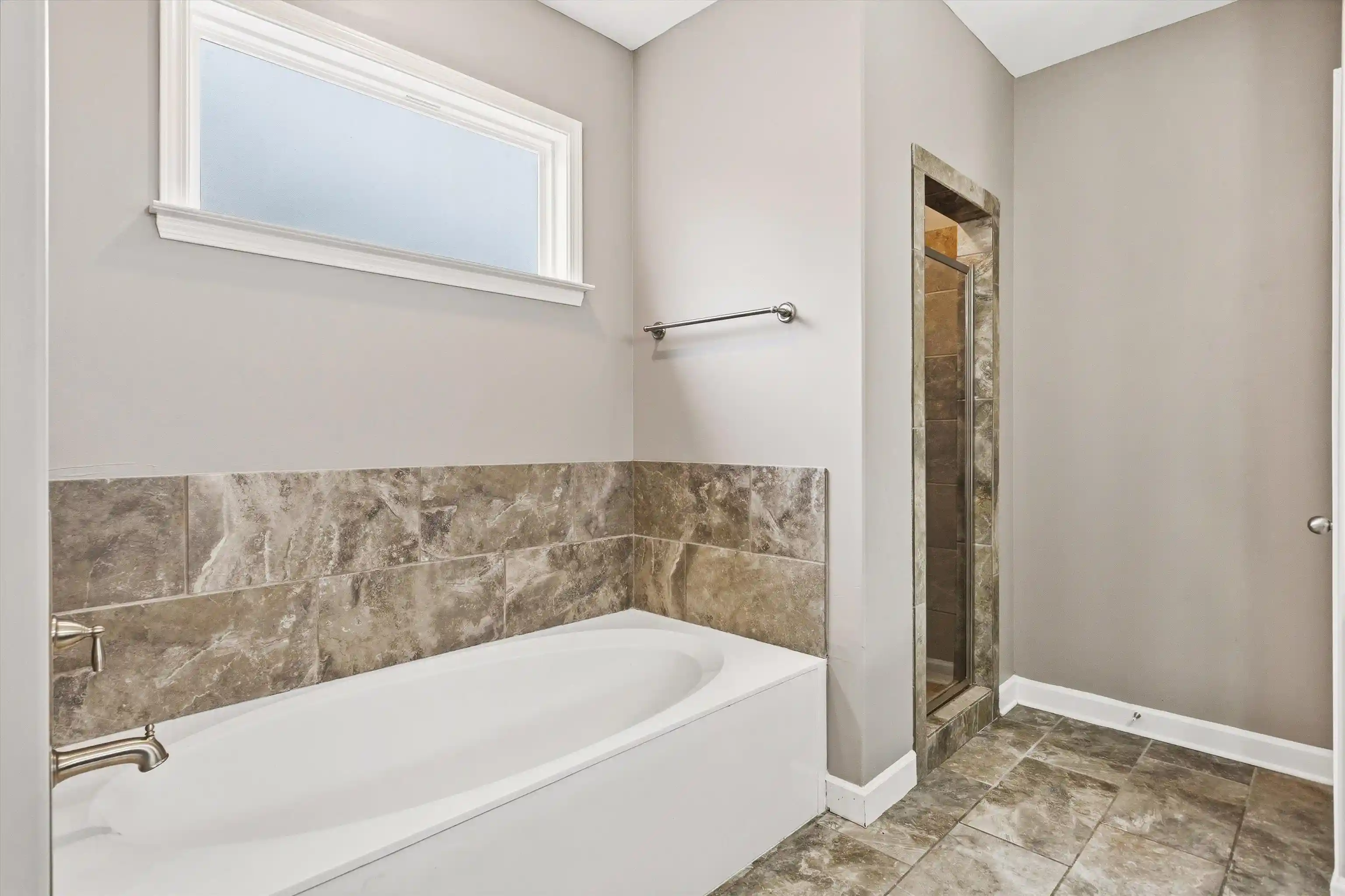 Photo 3 of Single family home for sale at 7668 Glen Laurel Way, Memphis, TN 38125 | MLS# 10226280 | Listing updated on 2026-08-26