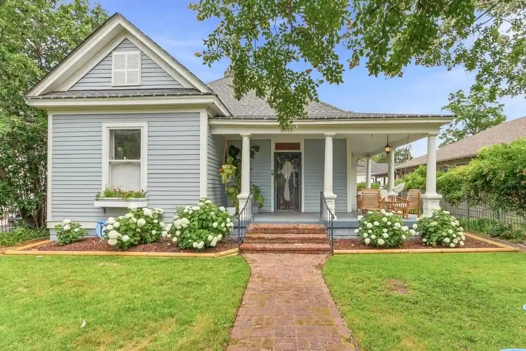 Photo 1 of Single family home for sale at 2072 Felix Ave, Memphis, TN 38104 | MLS# 10226285 | Listing updated on 2026-09-12