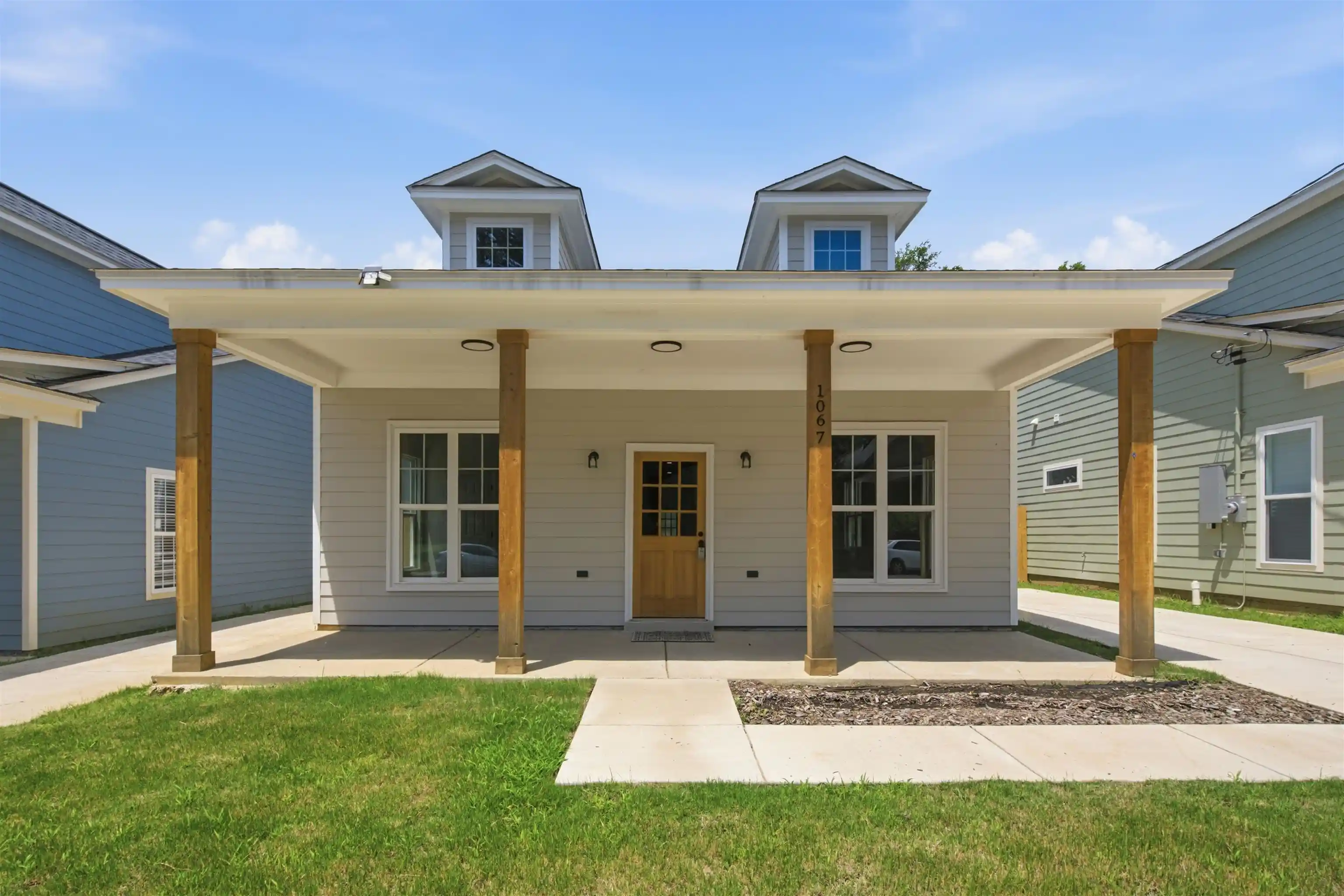 Photo 1 of Single family home for sale at 1067 Shaw Pl, Memphis, TN 38126 | MLS# 10226304 | Listing updated on 2026-07-17