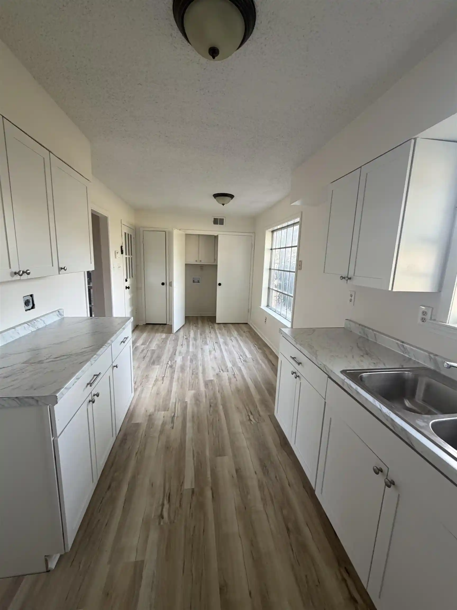 Photo 4 of Sale Pending at 5020 Gardenwood Dr, Memphis, TN 38116 | MLS# 10226306 | Listing updated on 2026-08-31