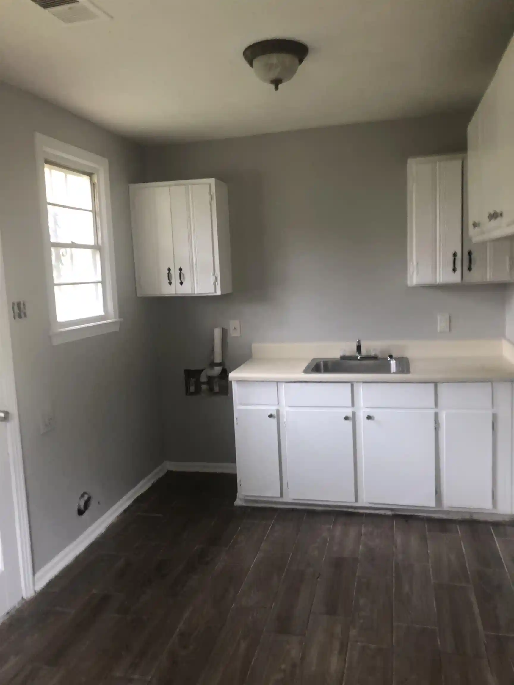 Photo 2 of Single family home for sale at 1698 Rayner St, Memphis, TN 38106 | MLS# 10226314 | Listing updated on 2026-09-02