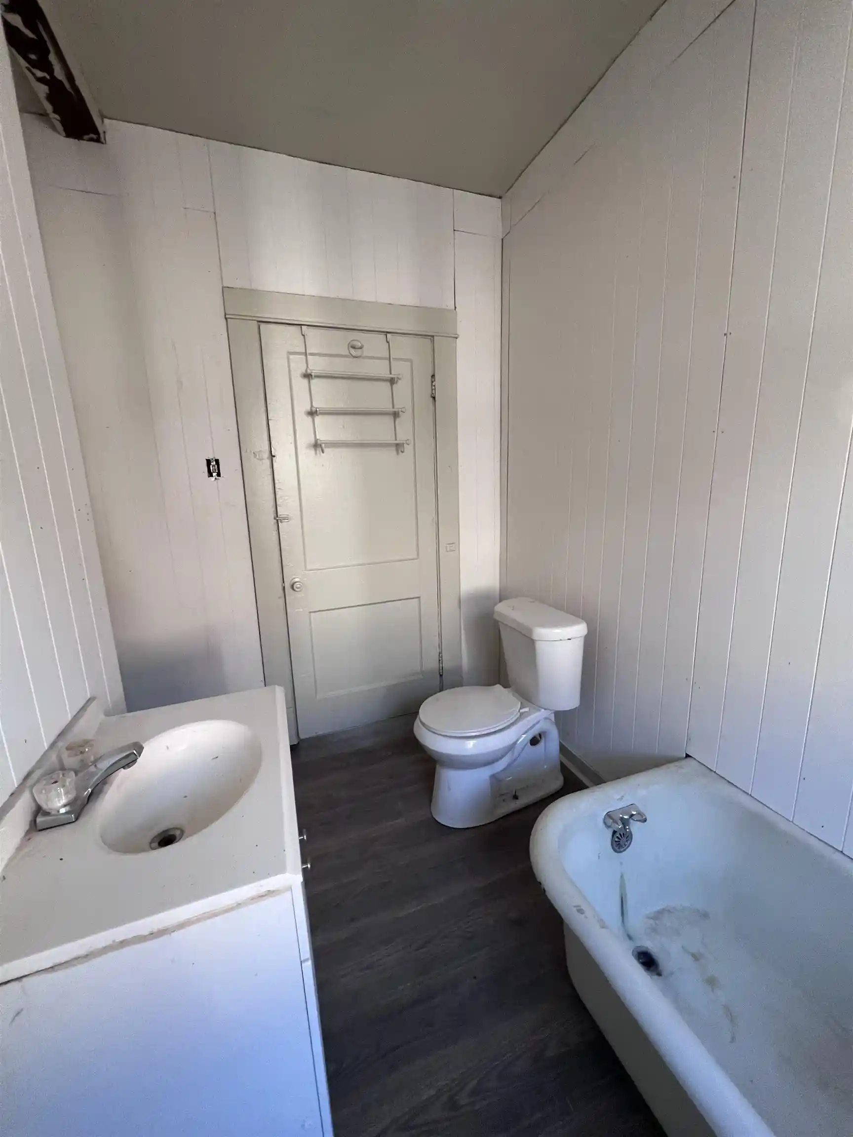 Photo 3 of Single family home for sale at 140 Cedar Ave, Memphis, TN 38107 | MLS# 10226322 | Listing updated on 2026-09-02