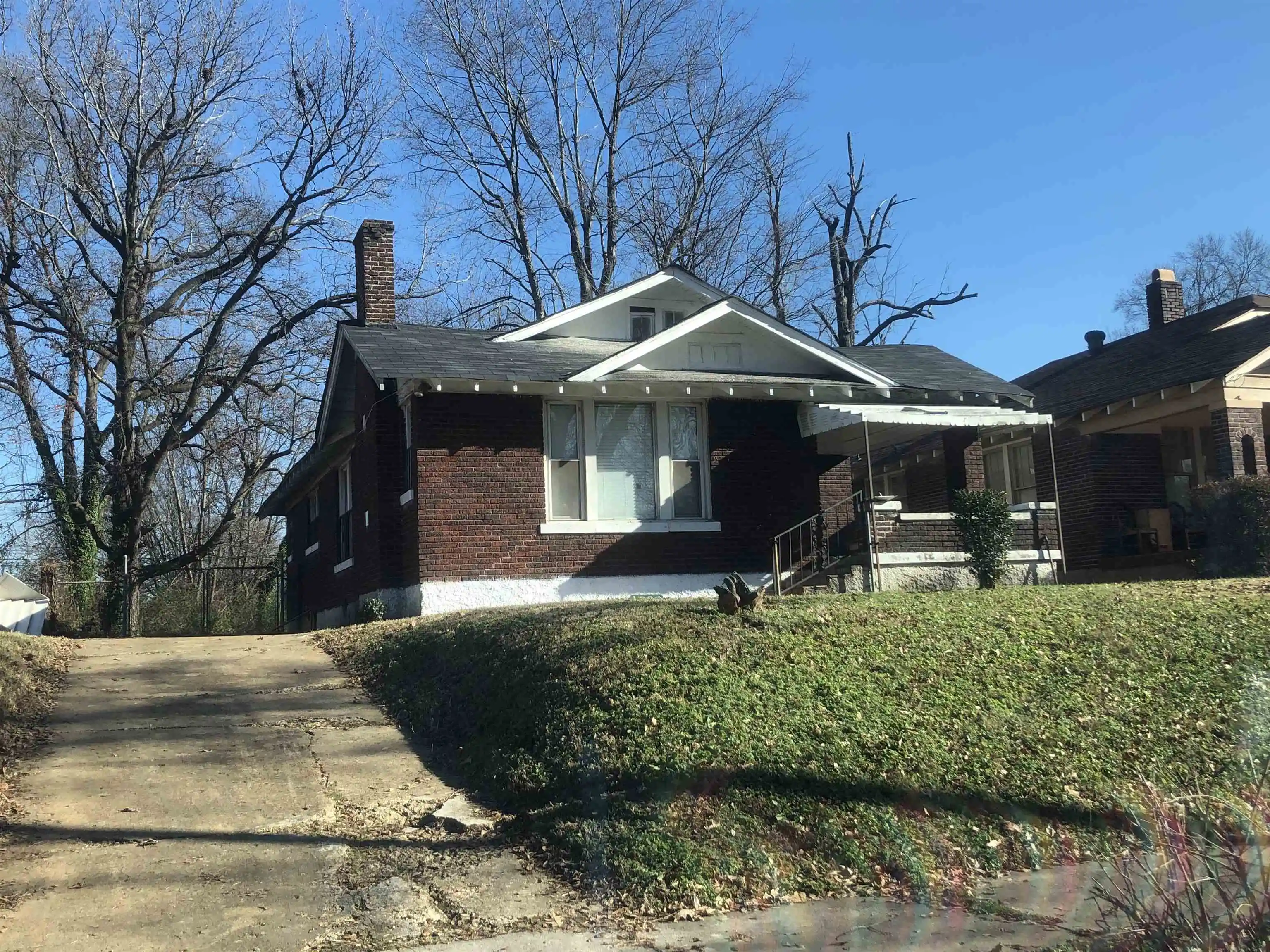 Photo 1 of Single family home for sale at 1660 S Wellington St, Memphis, TN 38106 | MLS# 10226323 | Listing updated on 2026-09-02