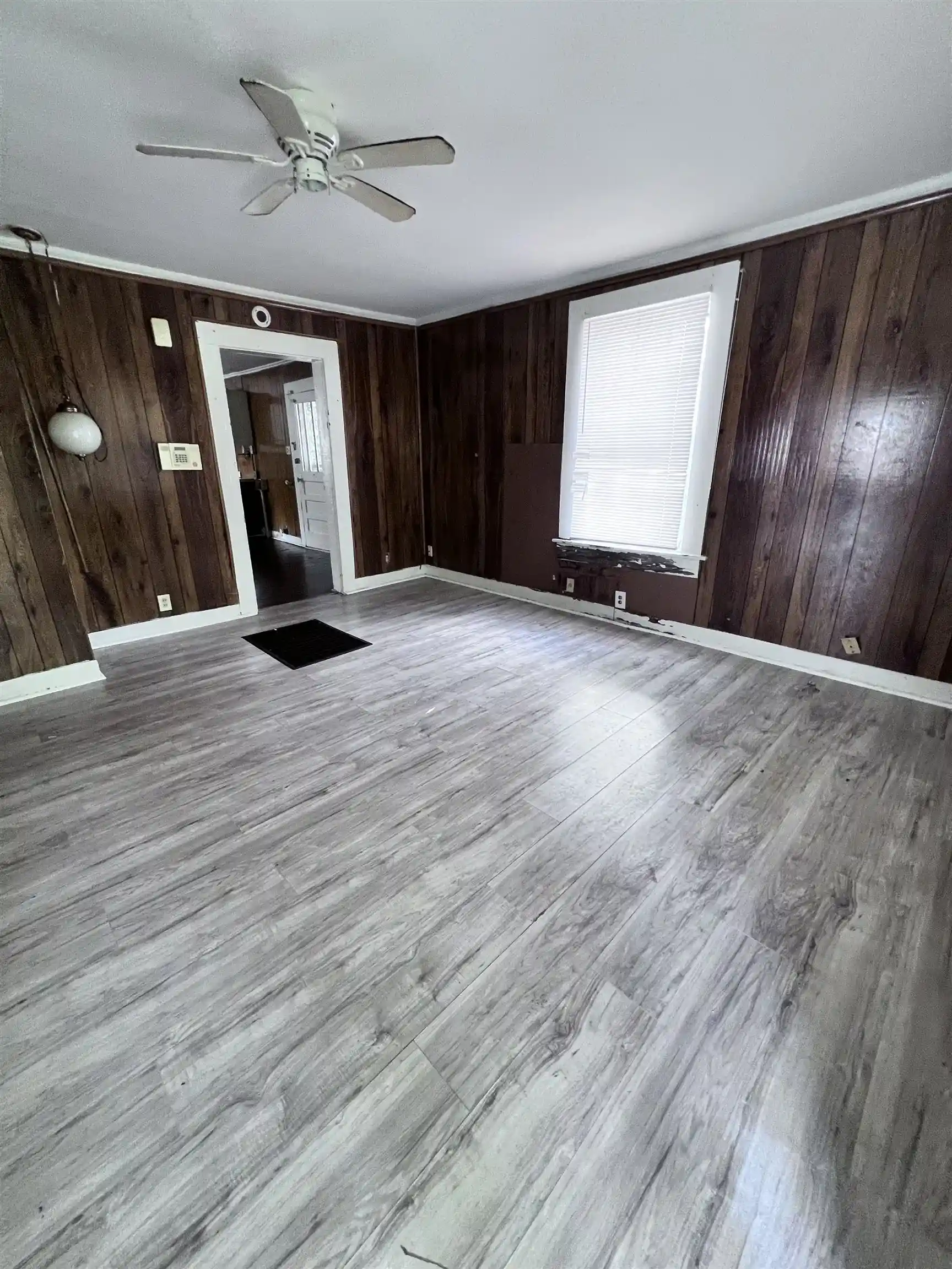 Photo 2 of Single family home for sale at 1823 Cedarhurst Ave, Memphis, TN 38127 | MLS# 10226324 | Listing updated on 2026-09-02