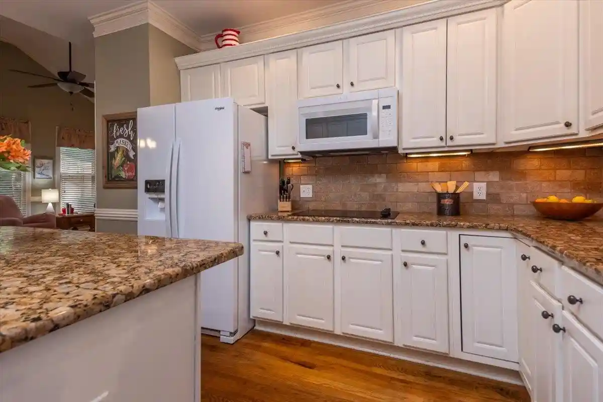 4th image of 3076 Steeplegate Dr, Germantown, TN 38138 | MLS# 10226335