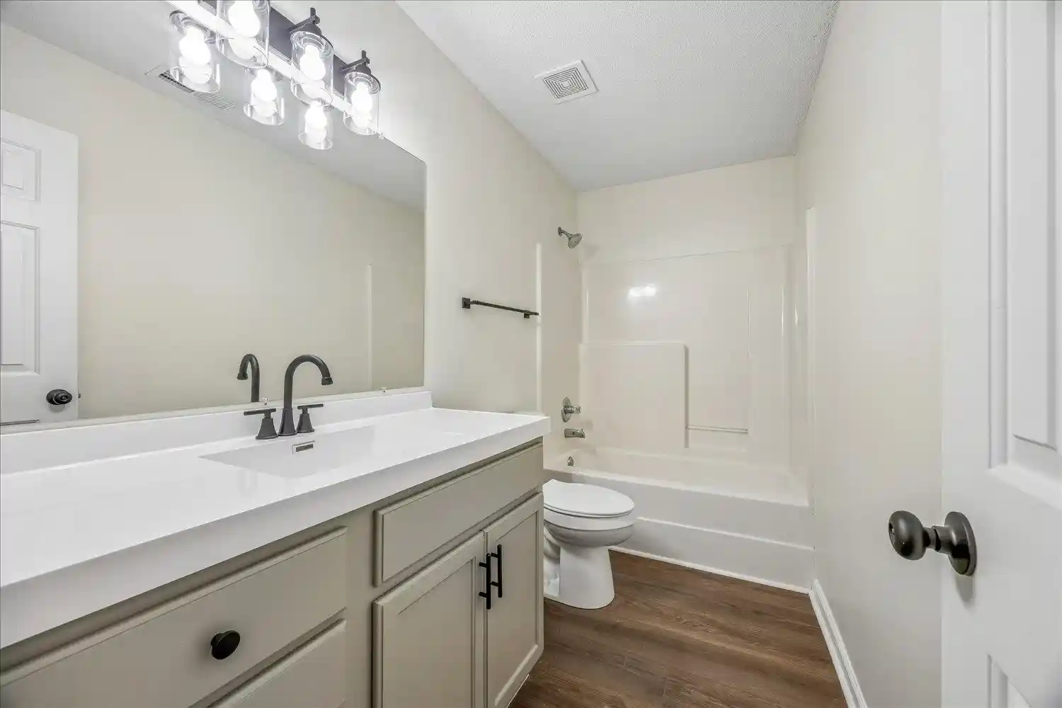 10th image of 9774 Misty Bay Cv, Arlington, TN 38002 | MLS# 10226340