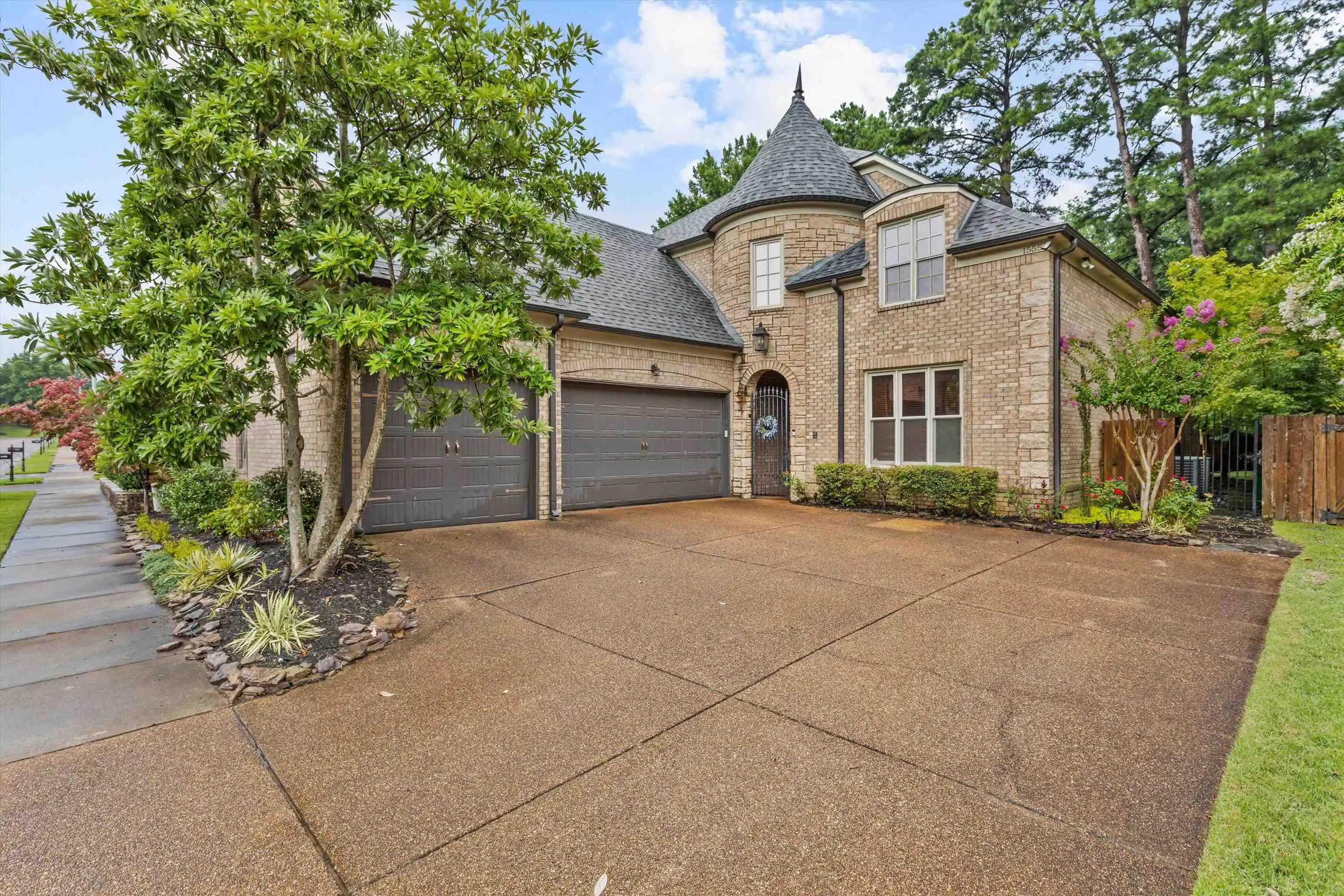 1st image of 1555 Lawton Trl, Germantown, TN 38138 | MLS# 10226357
