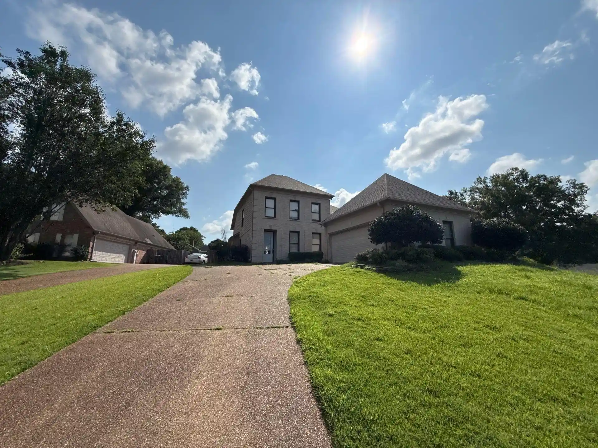 Photo 1 of Single family home for sale at 2986 Crestridge Cv, Memphis, TN 38119 | MLS# 10226388 | Listing updated on 2026-09-01