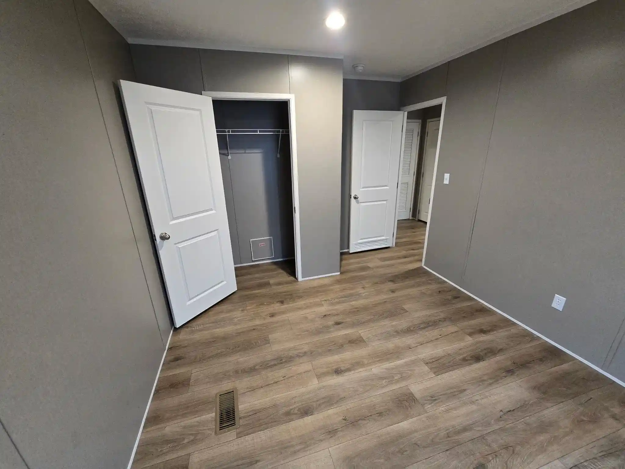 Photo 3 of Single family home for sale at 8800 100 Highway, Jacks Creek, TN 38347 | MLS# 10226392 | Listing updated on 2026-09-30