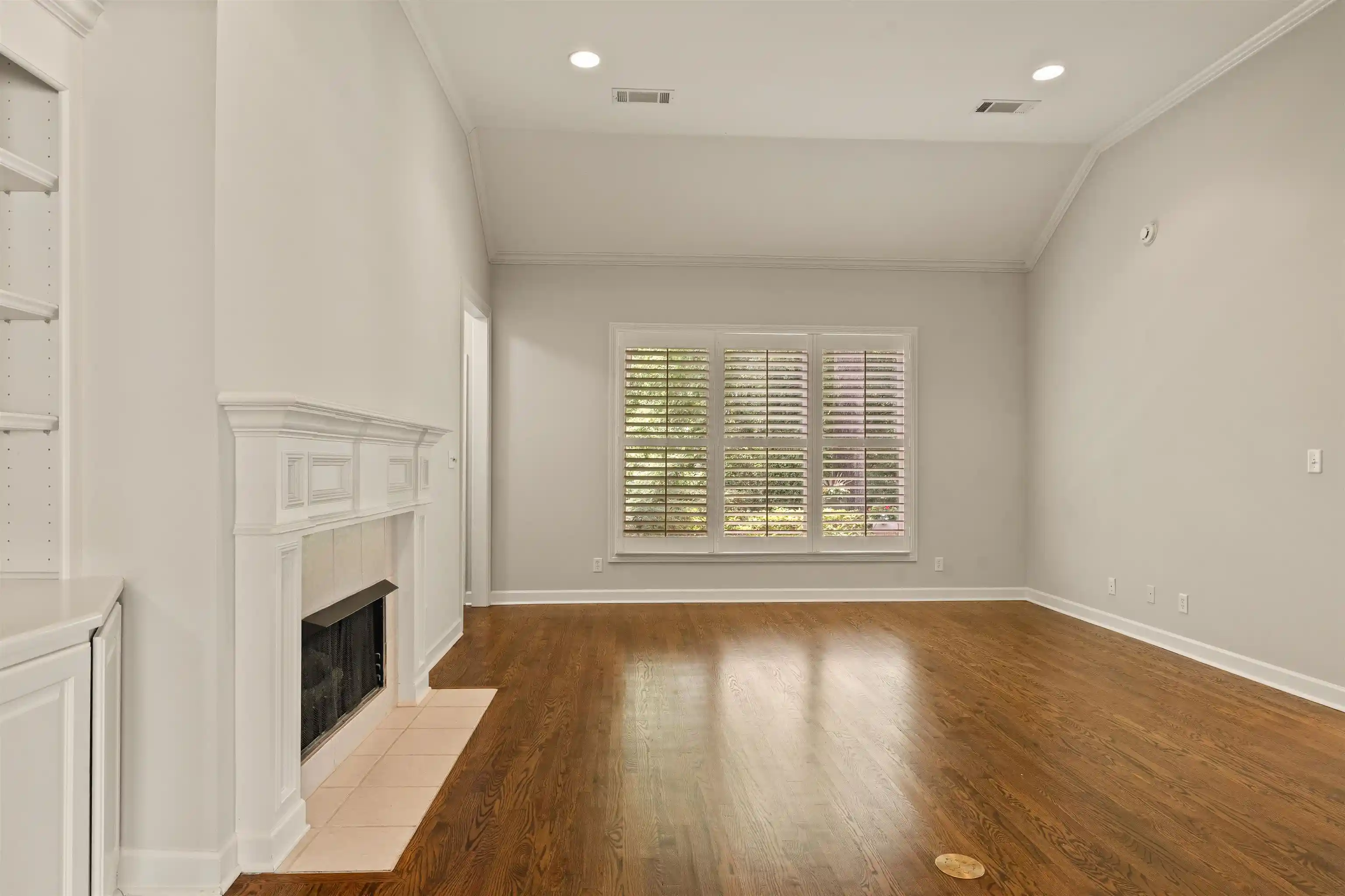 5th image of 1423 Wolf Park Rd, Germantown, TN 38138 | MLS# 10226409