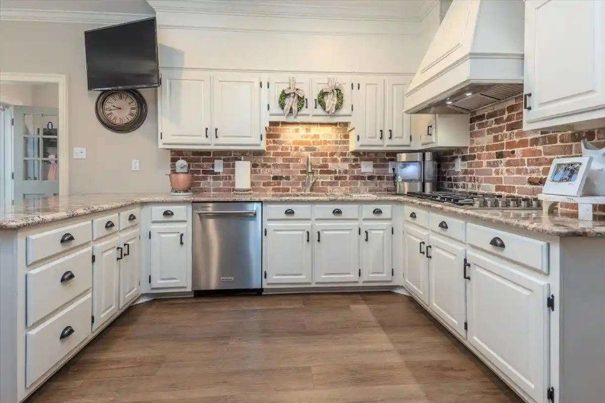 Photo 3 of Single family home for sale at 10250 Barn Hl Dr, Collierville, TN 38017 | MLS# 10226423 | Listing updated on 2026-09-04