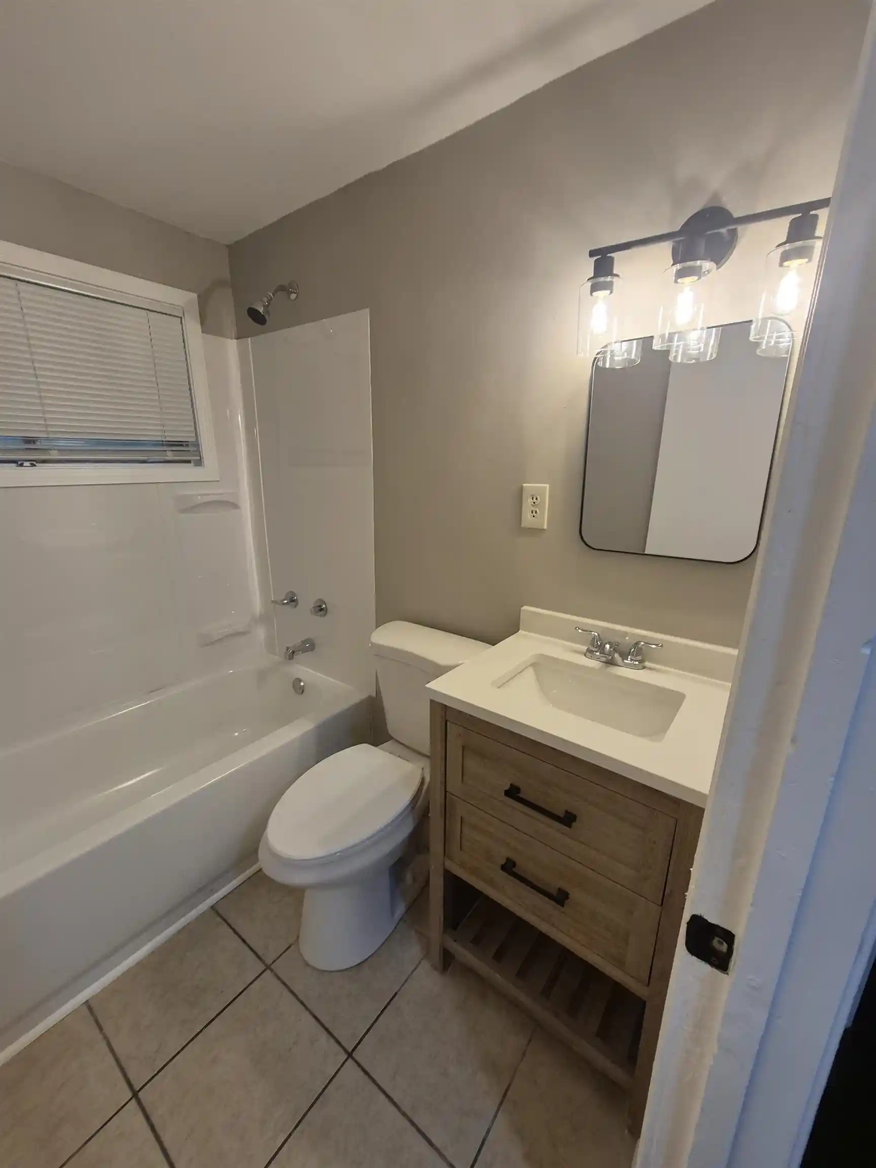 Photo 3 of Single family home for sale at 4386 Melwood St, Memphis, TN 38109 | MLS# 10226428 | Listing updated on 2026-09-23