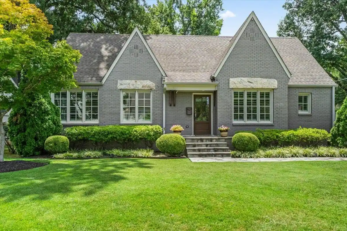 Photo 1 of Single family home for sale at 3835 S Montclair Dr, Memphis, TN 38111 | MLS# 10226456 | Listing updated on 2026-09-19