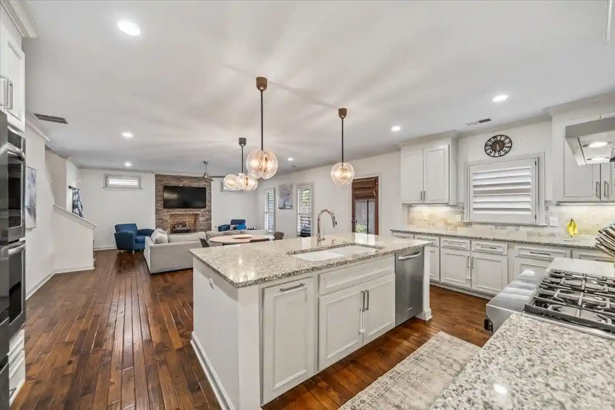 Photo 4 of Single family home for sale at 3835 S Montclair Dr, Memphis, TN 38111 | MLS# 10226456 | Listing updated on 2026-09-19