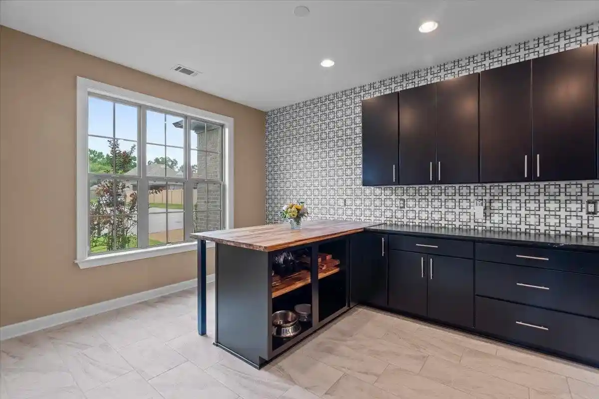 Photo 3 of Sale Pending at 8499 Woodland Green Ct, Cordova, TN 38016 | MLS# 10226461 | Listing updated on 2026-09-29