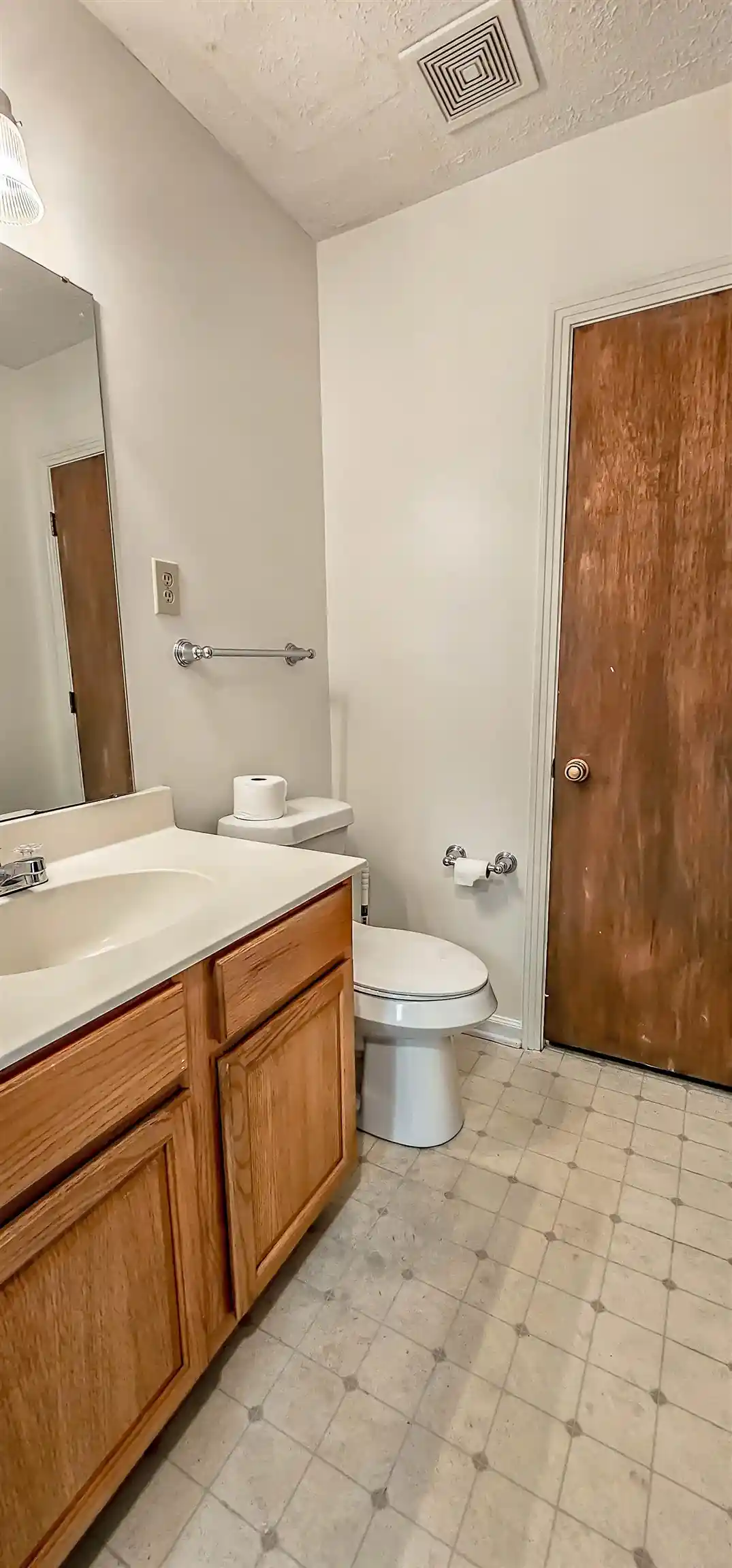 2nd image of 7024 Country Rd #7, Germantown, TN 38138 | MLS# 10226480