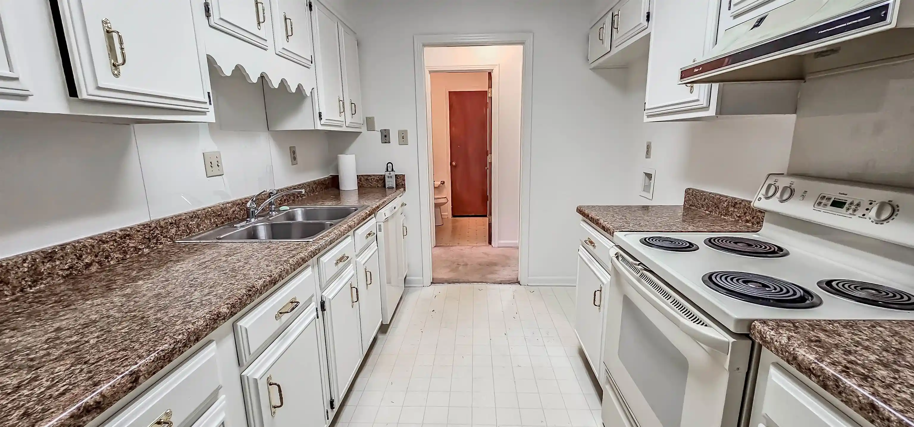 4th image of 7024 Country Rd, Germantown, TN 38138