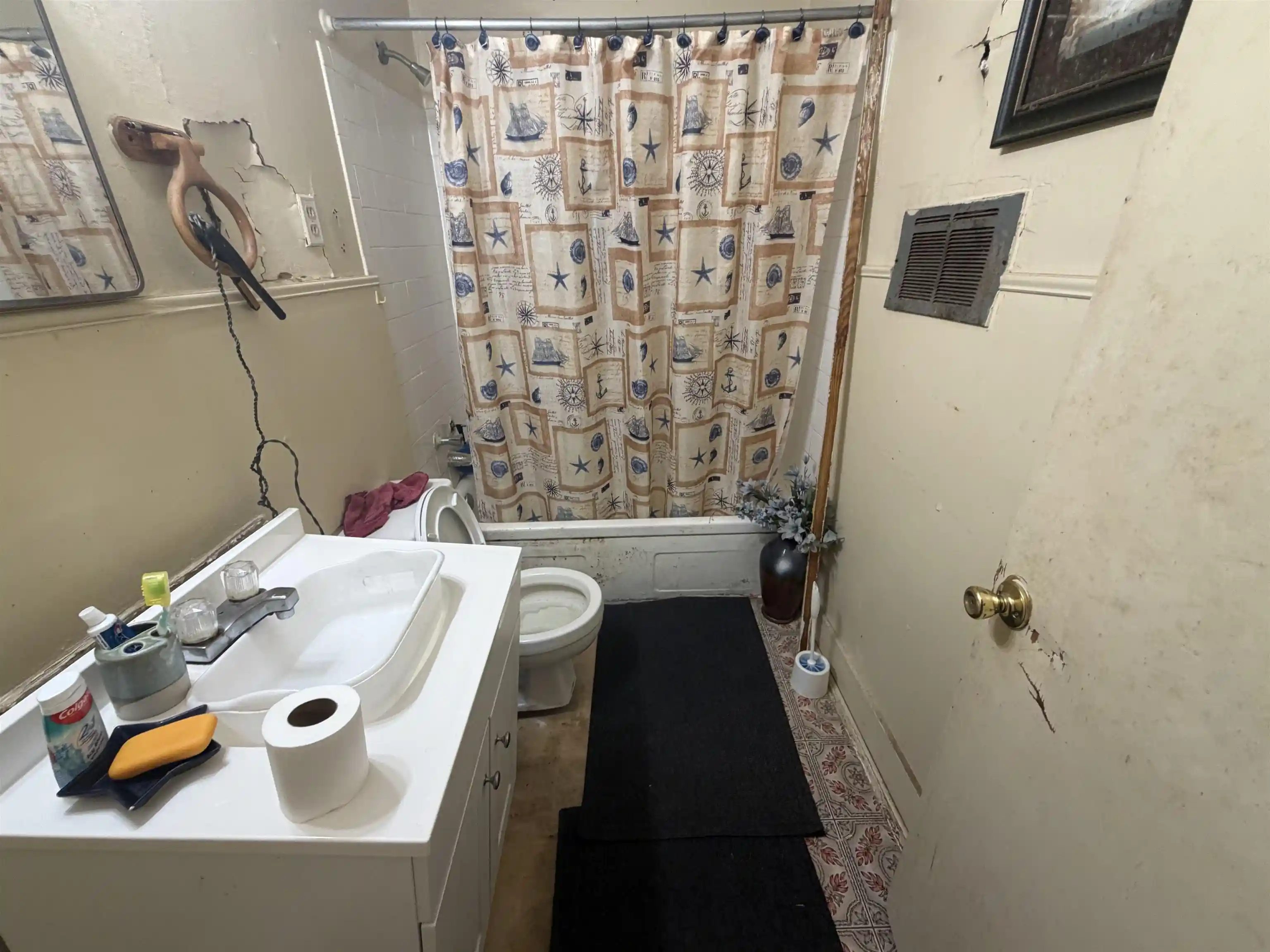 Photo 3 of Single family home for sale at 1355 Ethlyn Ave, Memphis, TN 38106 | MLS# 10226505 | Listing updated on 2026-09-01