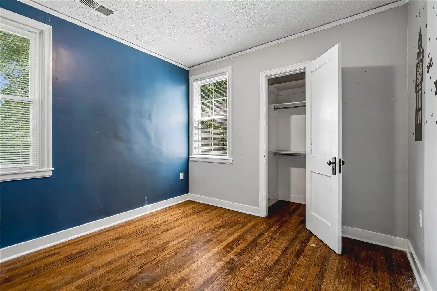 Photo 2 of Single family home for sale at 4106 Faxon Ave, Memphis, TN 38122 | MLS# 10226526 | Listing updated on 2026-08-11
