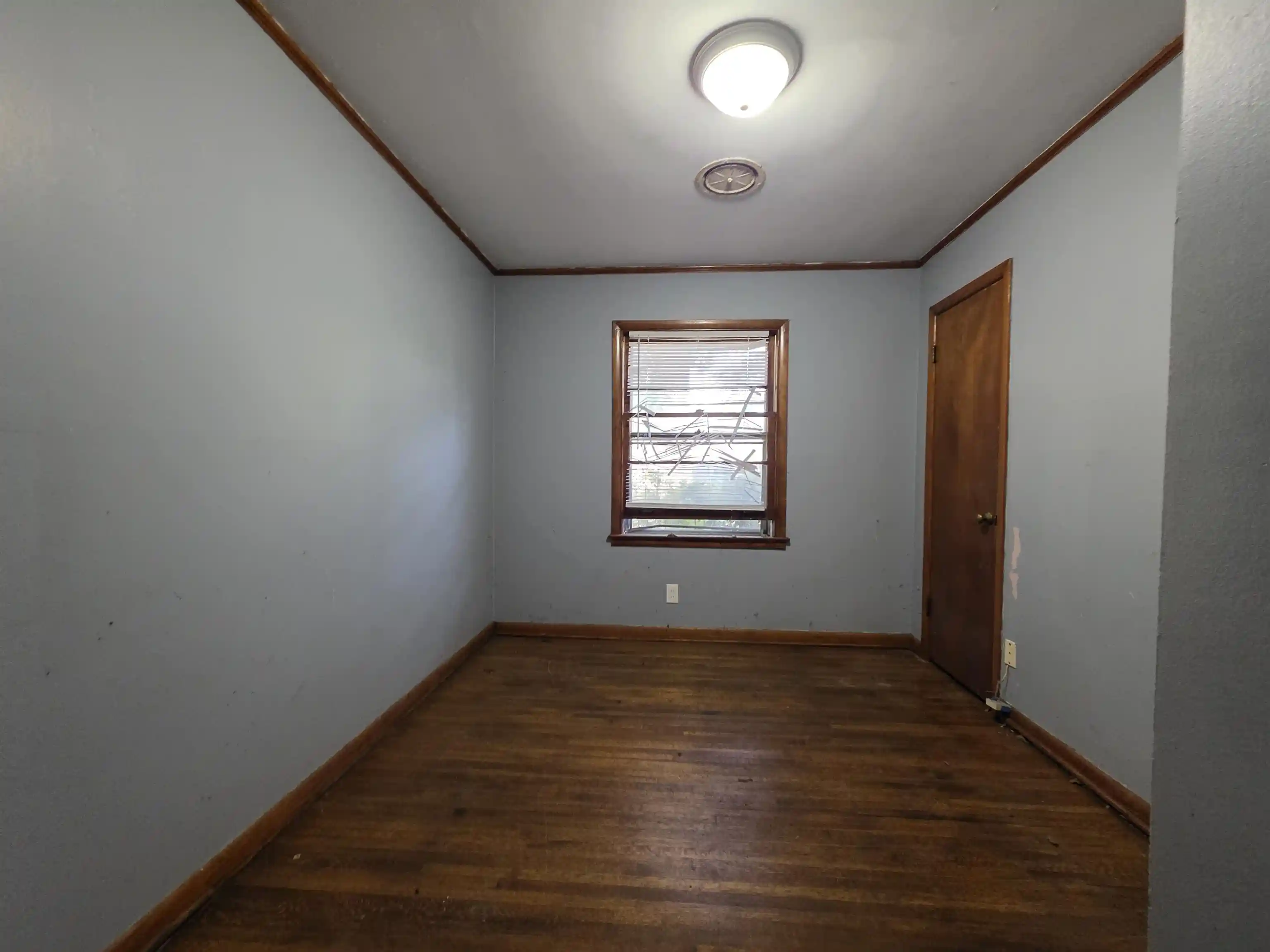 Photo 3 of Sale Pending at 5246 Lochinvar Dr, Memphis, TN 38116 | MLS# 10226531 | Listing updated on 2026-09-04