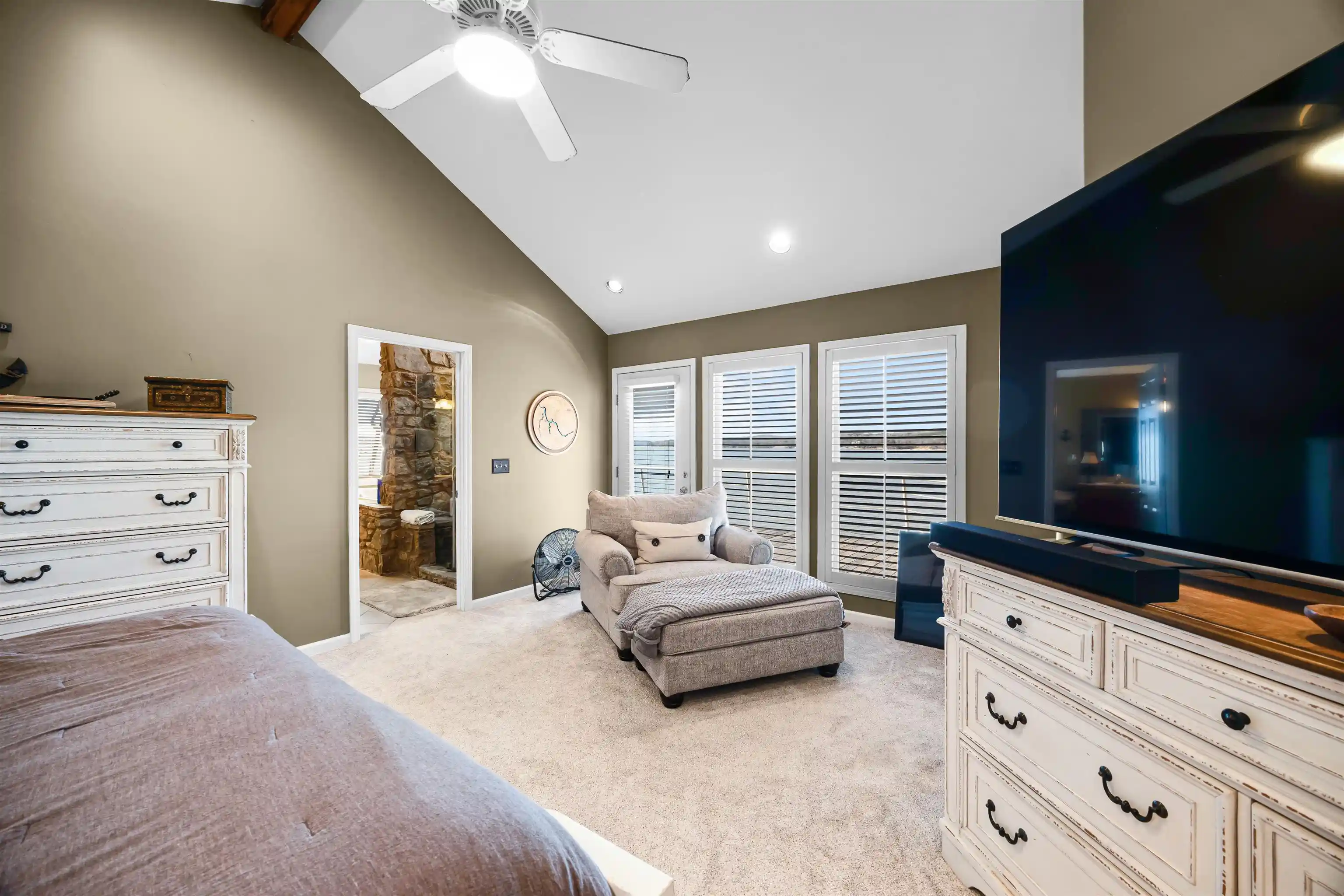 Photo 4 of Single family home for sale at 228 Chickasaw Tr Rd, Cherokee, AL 35616 | MLS# 10226533 | Listing updated on 2026-10-08