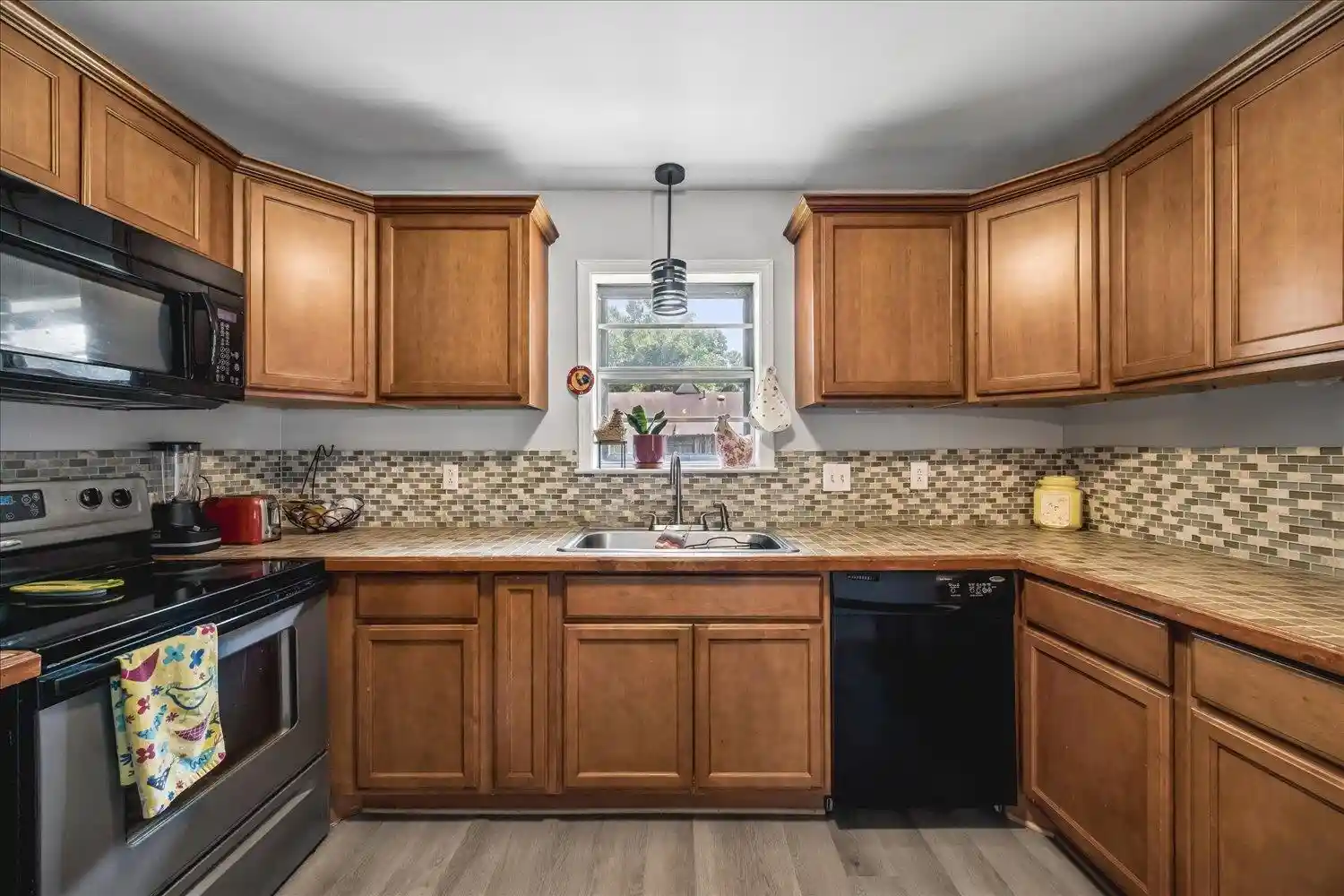 2nd image of 6967 Briar Hill Dr, Bartlett, TN 38135 | MLS# 10226541