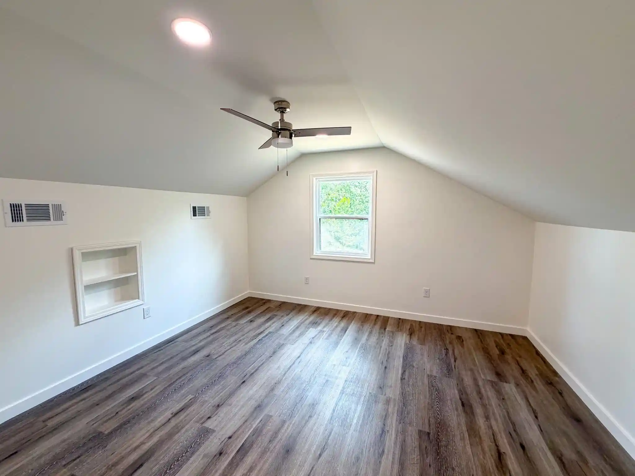 Photo 3 of Single family home for sale at 146 Cedar Rdg, Iuka, MS 38852 | MLS# 10226552 | Listing updated on 2026-09-25
