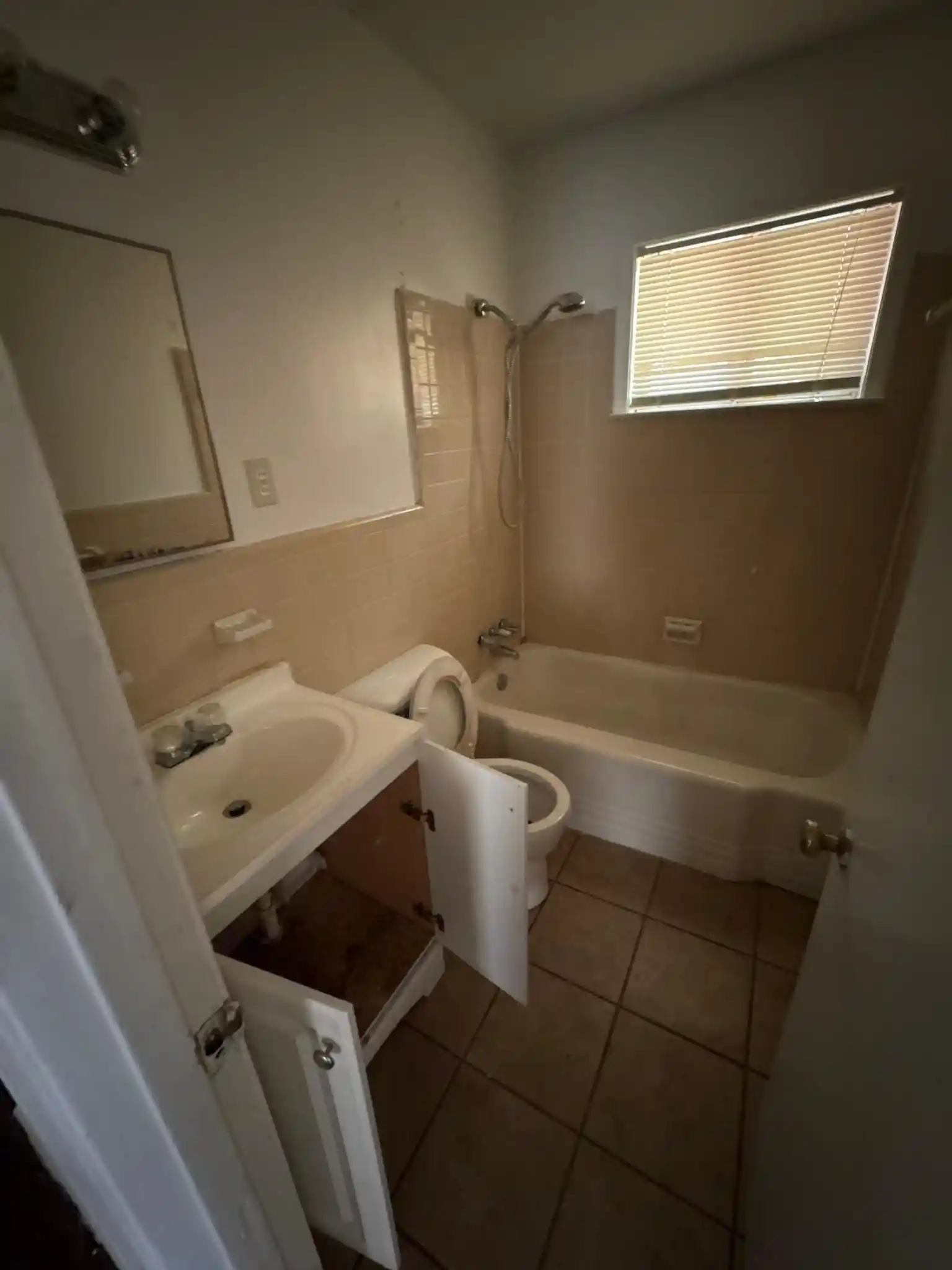 Photo 4 of Single family home for sale at 2340 Mcgowan Dr, Memphis, TN 38127 | MLS# 10226568 | Listing updated on 2026-09-23
