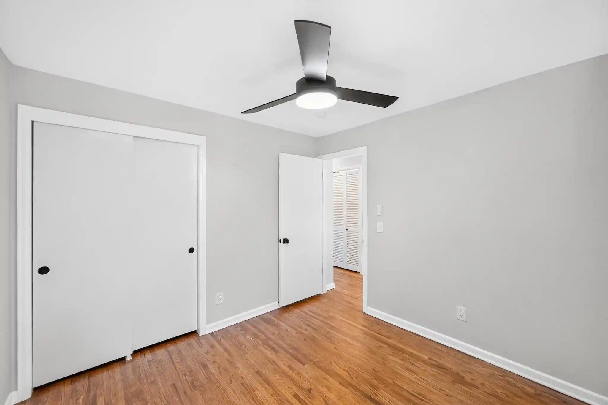 Photo 3 of Single family home for sale at 7931 Country Lake Dr, Bartlett, TN 38133 | MLS# 10226591 | Listing updated on 2026-09-10