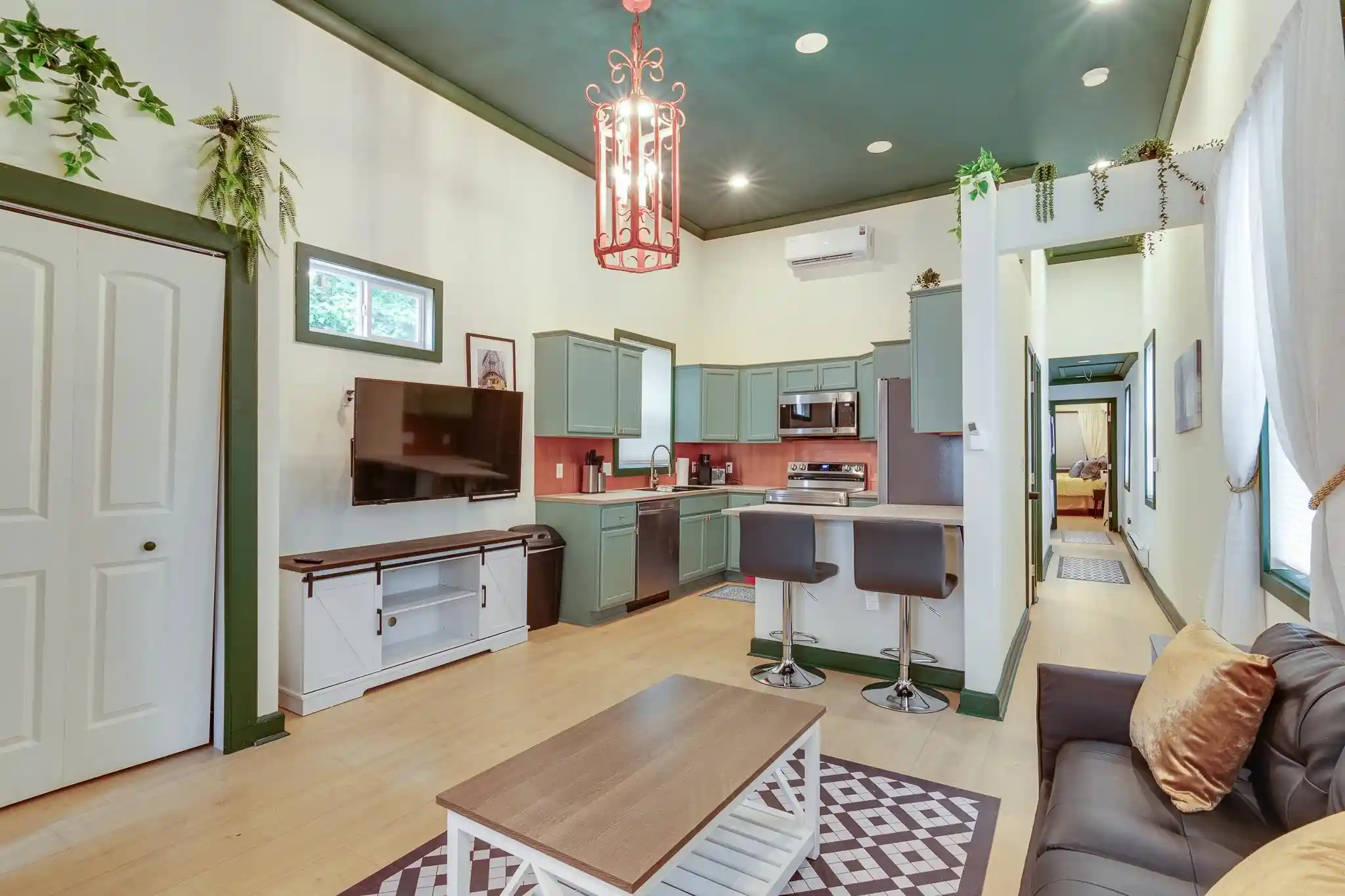 Photo 3 of Single family home for sale at 843 Lane Ave, Memphis, TN 38105 | MLS# 10226593 | Listing updated on 2026-09-01