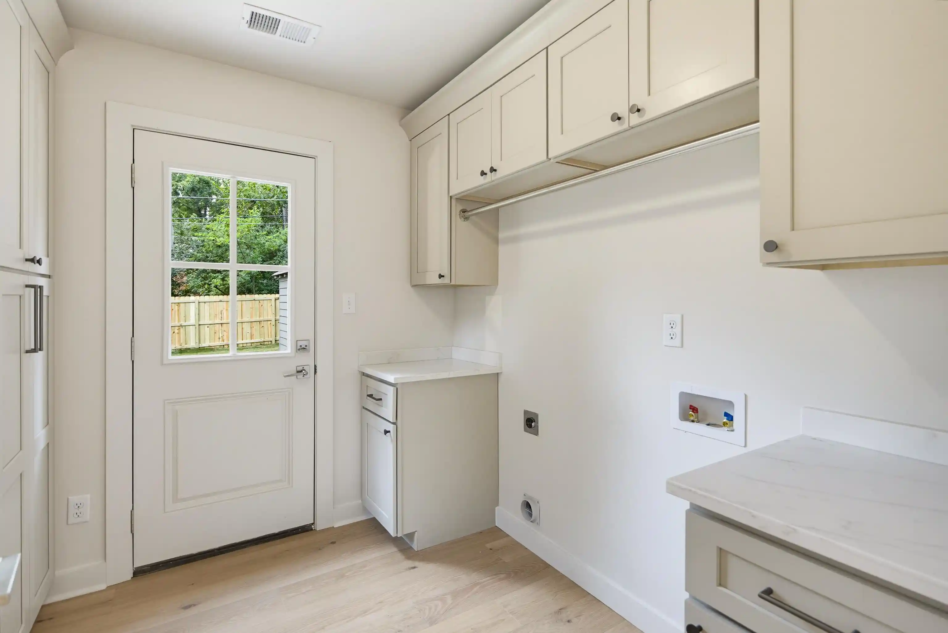 Photo 4 of Sale Pending at 3789 Gamewell Rd, Memphis, TN 38111 | MLS# 10226595 | Listing updated on 2026-08-08