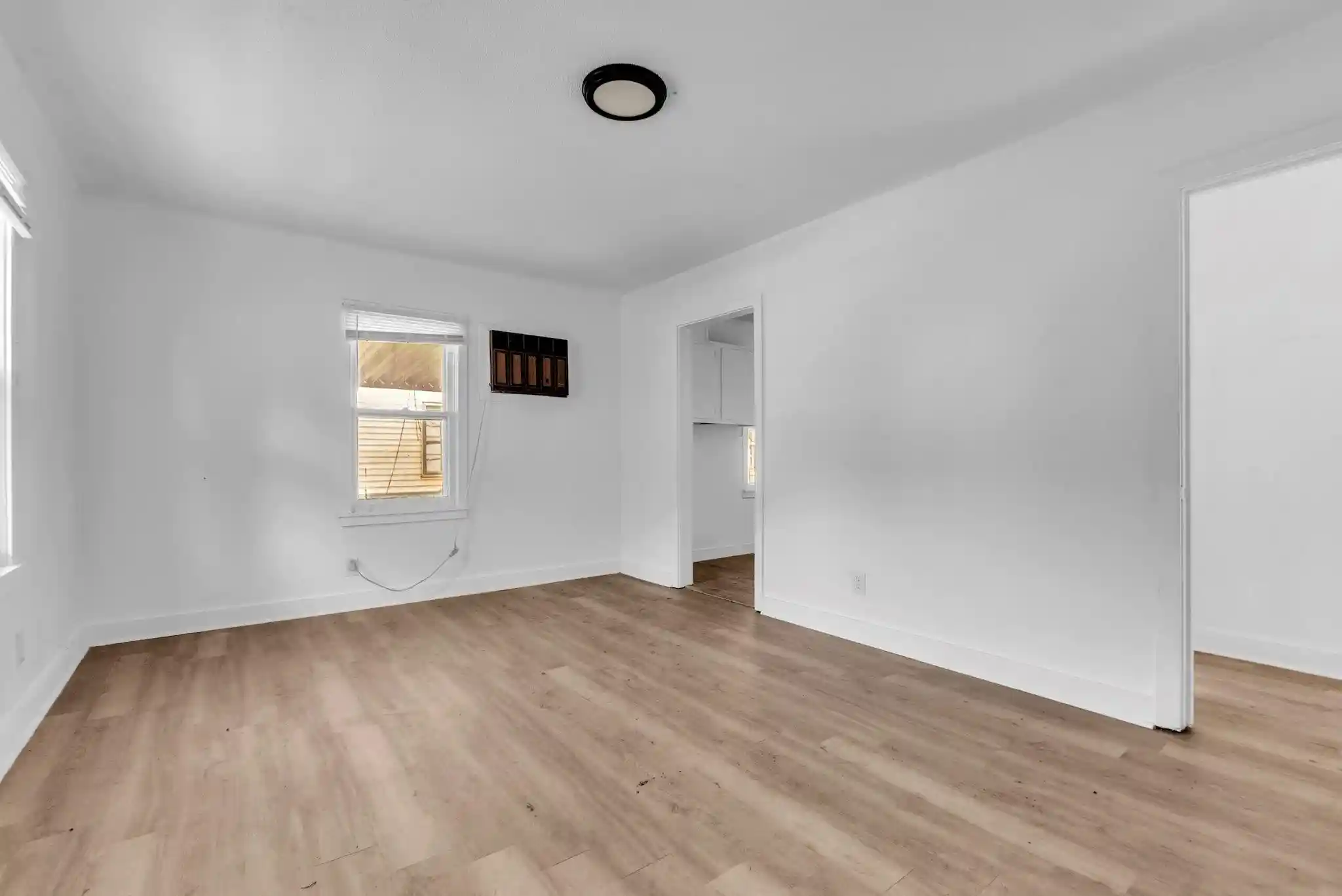 Photo 4 of Single family home for sale at 1933 Hubert Ave, Memphis, TN 38108 | MLS# 10226645 | Listing updated on 2026-07-21