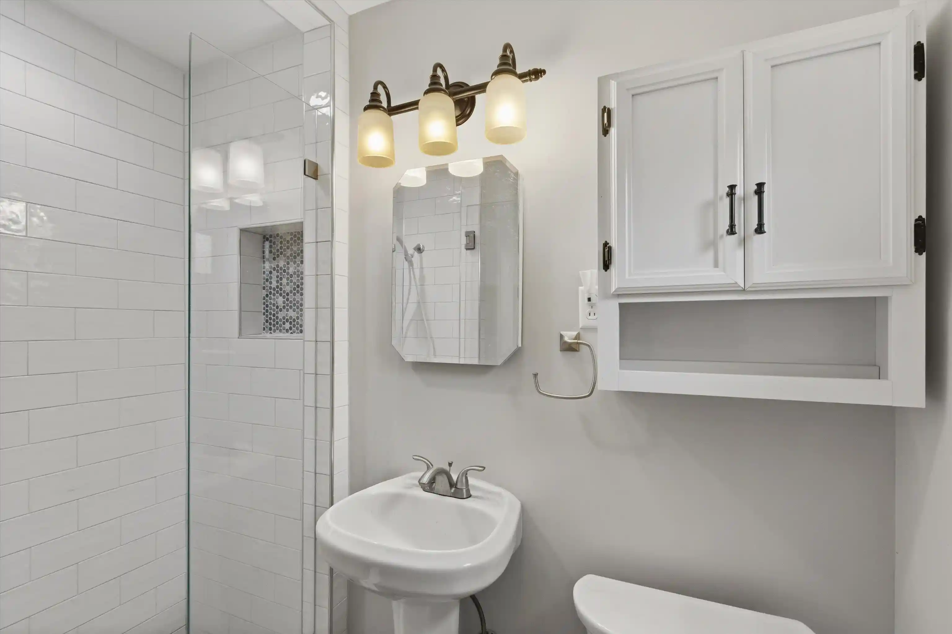 Photo 3 of Single family home for sale at 1627 Willey St, Memphis, TN 38119 | MLS# 10226655 | Listing updated on 2026-09-11