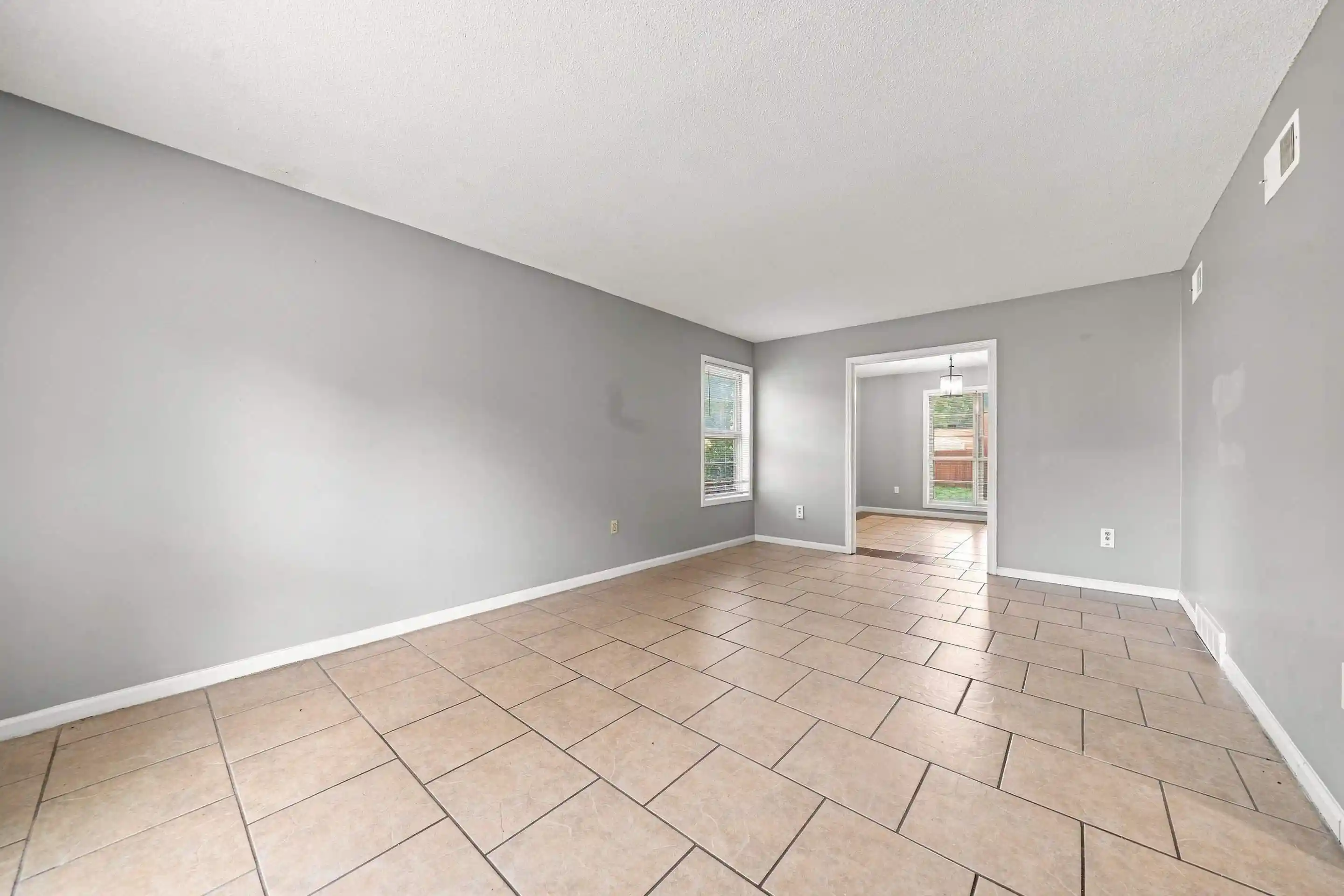 Photo 3 of Single family home for sale at 5361 Timberdale Ave, Memphis, TN 38135 | MLS# 10226666 | Listing updated on 2026-09-24